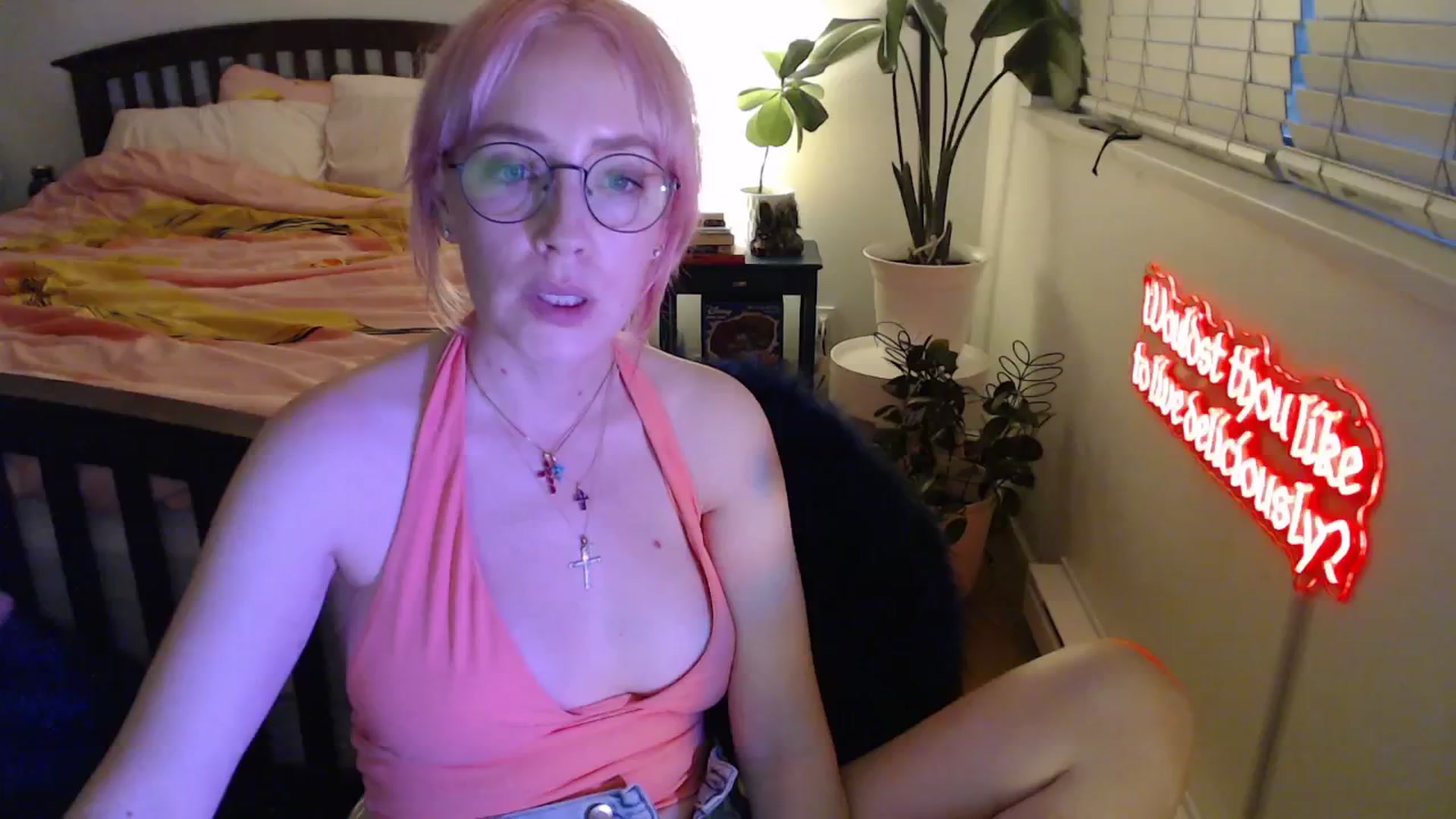 Gallery image thumbnail from NahlaHoney's myfreecams stream on, 09/18/2025, 03:02 image 10 of 20