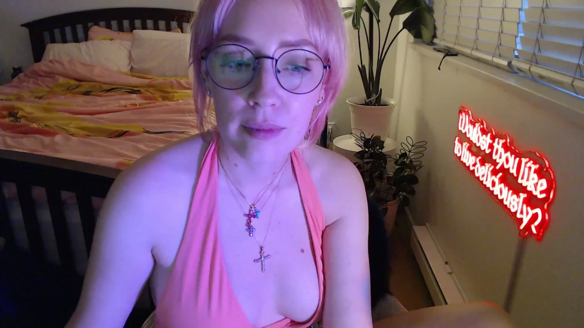 Gallery image thumbnail from NahlaHoney's myfreecams stream on, 09/18/2025, 03:02 image 7 of 20
