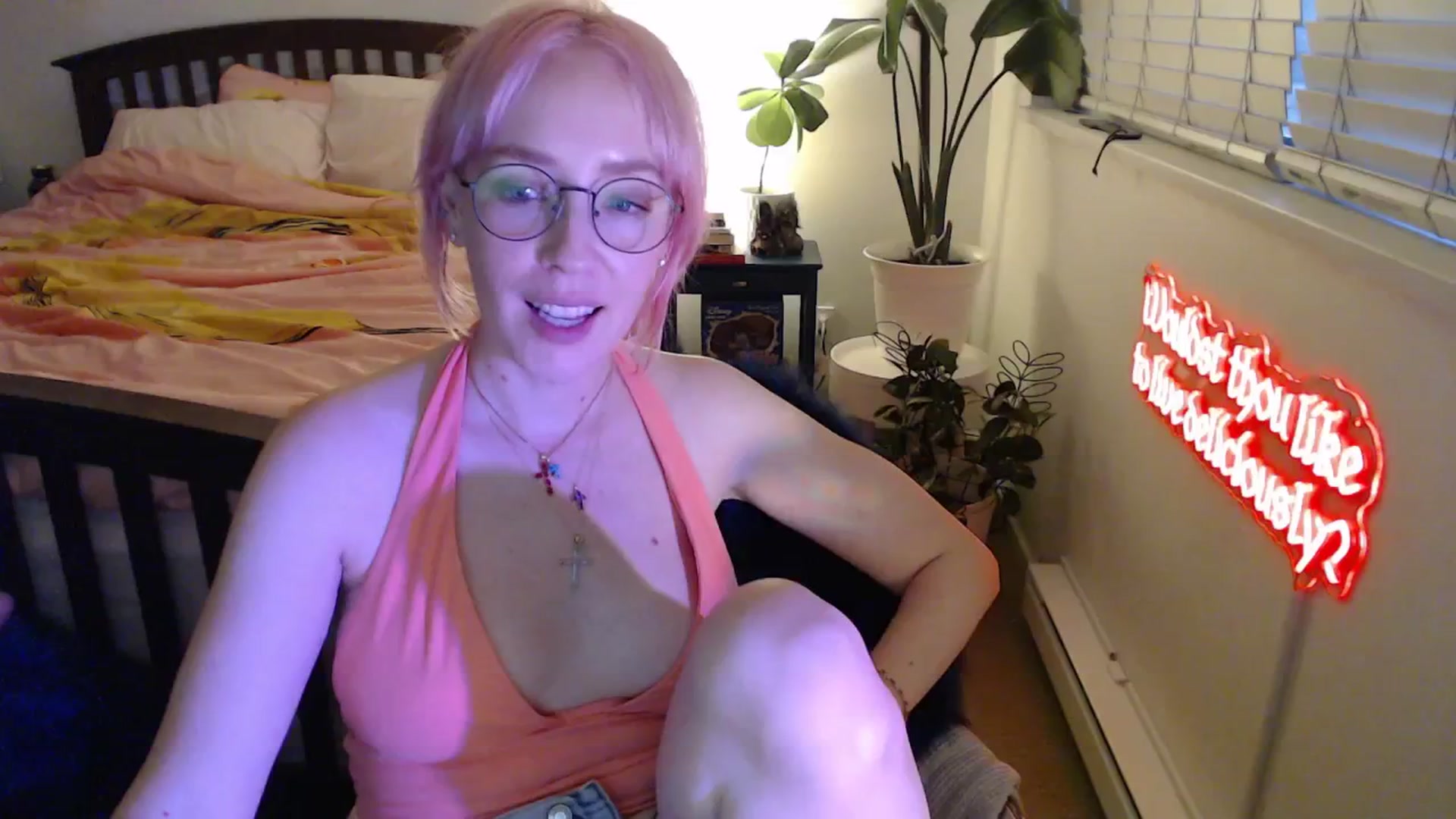 Gallery image thumbnail from NahlaHoney's myfreecams stream on, 09/18/2025, 03:02 image 8 of 20