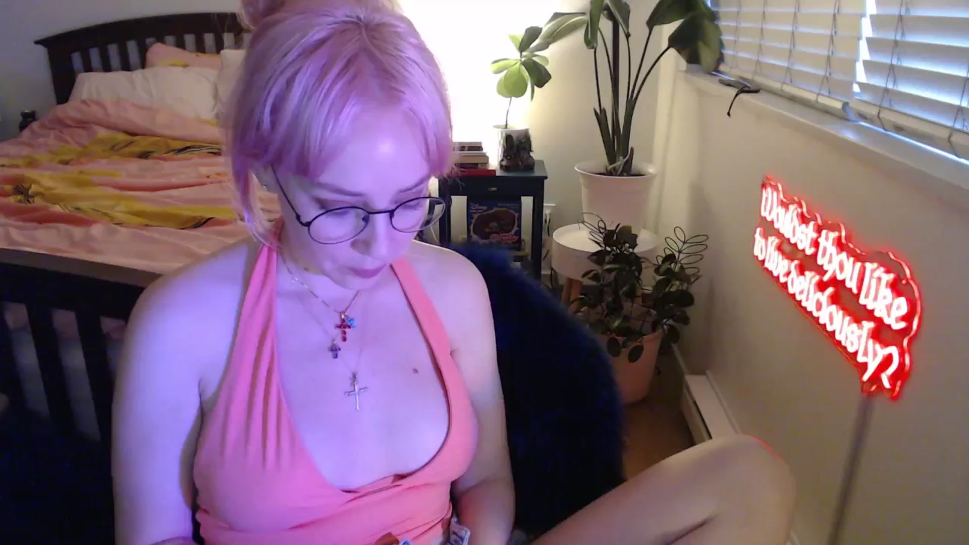 Gallery image thumbnail from NahlaHoney's myfreecams stream on, 09/18/2025, 03:02 image 1 of 20