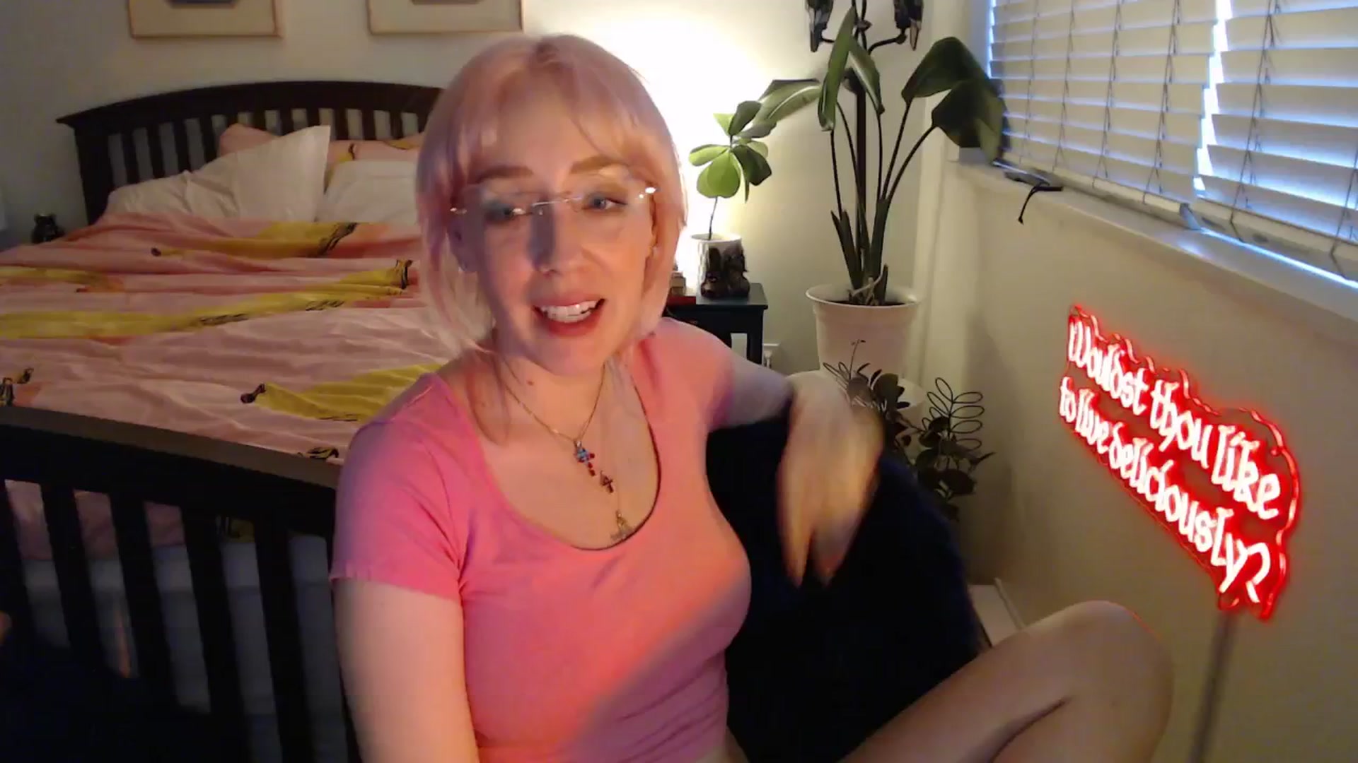 Gallery image thumbnail from NahlaHoney's myfreecams stream on, 09/20/2025, 04:09 image 3 of 20