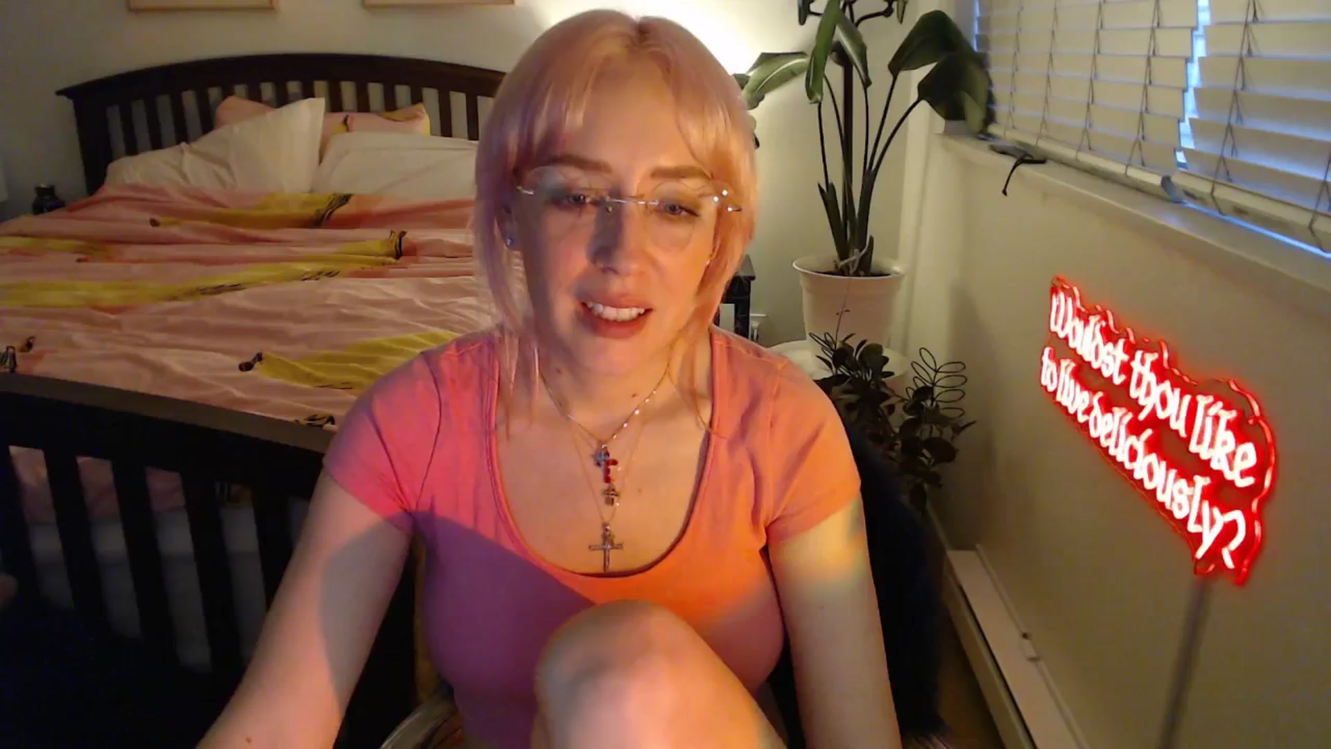 Gallery image thumbnail from NahlaHoney's myfreecams stream on, 09/20/2025, 04:09 image 5 of 20