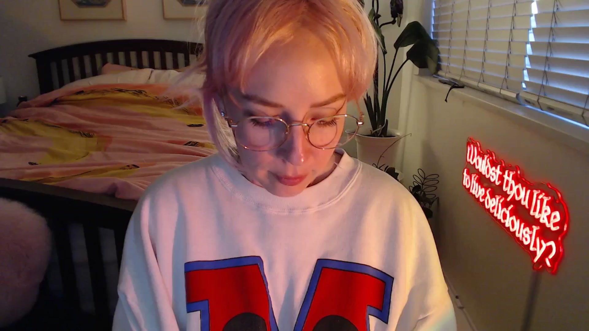Gallery image thumbnail from NahlaHoney's myfreecams stream on, 09/22/2025, 03:11 image 9 of 20