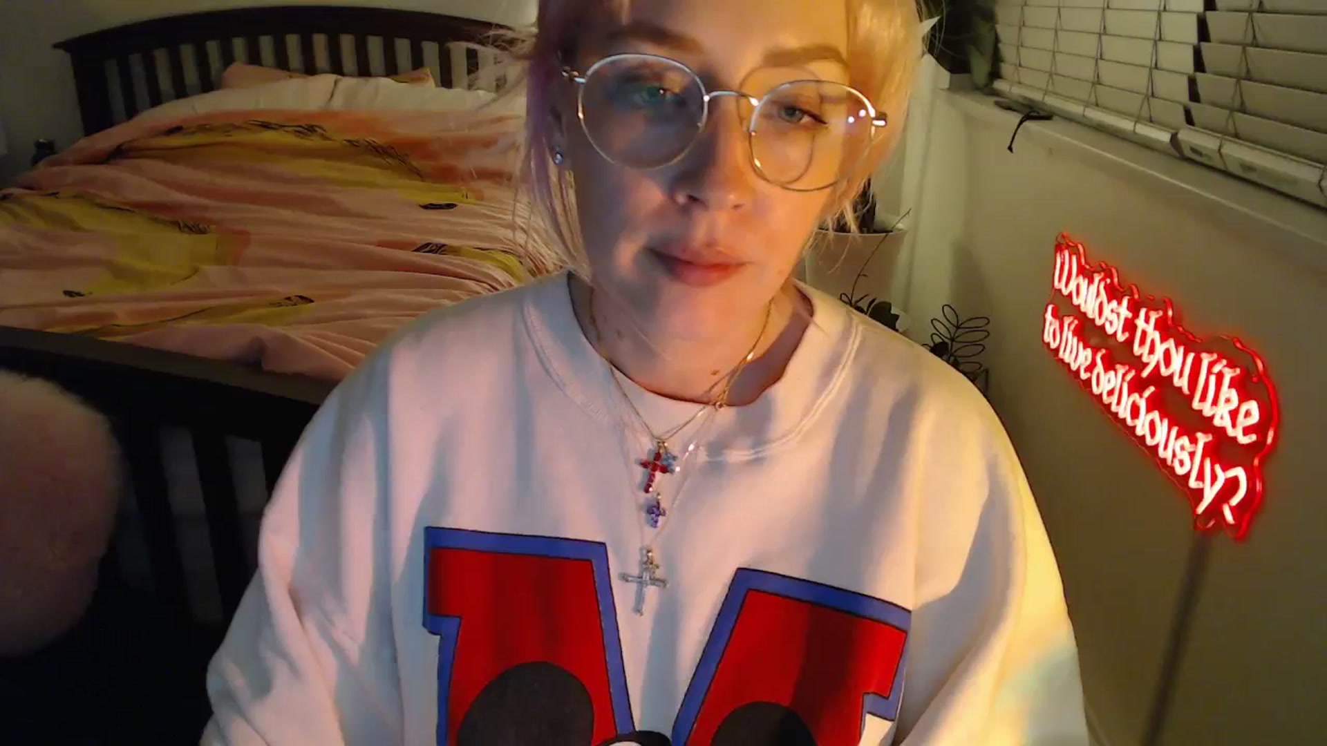 Gallery image thumbnail from NahlaHoney's myfreecams stream on, 09/22/2025, 03:11 image 18 of 20