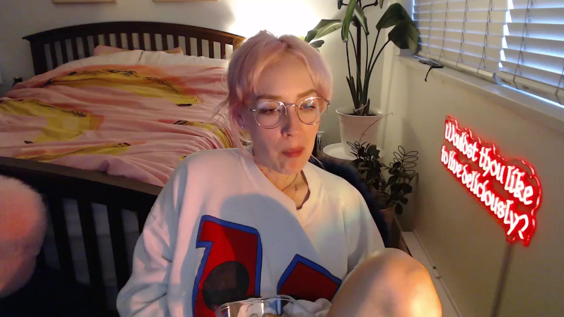 Gallery image thumbnail from NahlaHoney's myfreecams stream on, 09/22/2025, 03:11 image 8 of 20