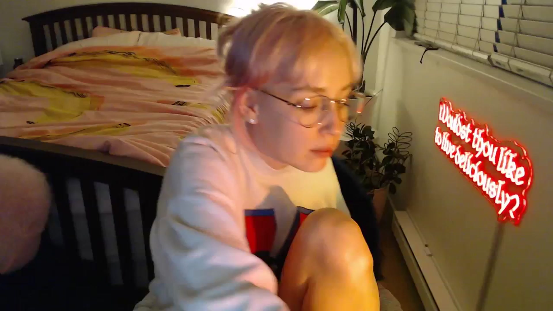 Gallery image thumbnail from NahlaHoney's myfreecams stream on, 09/22/2025, 03:11 image 15 of 20