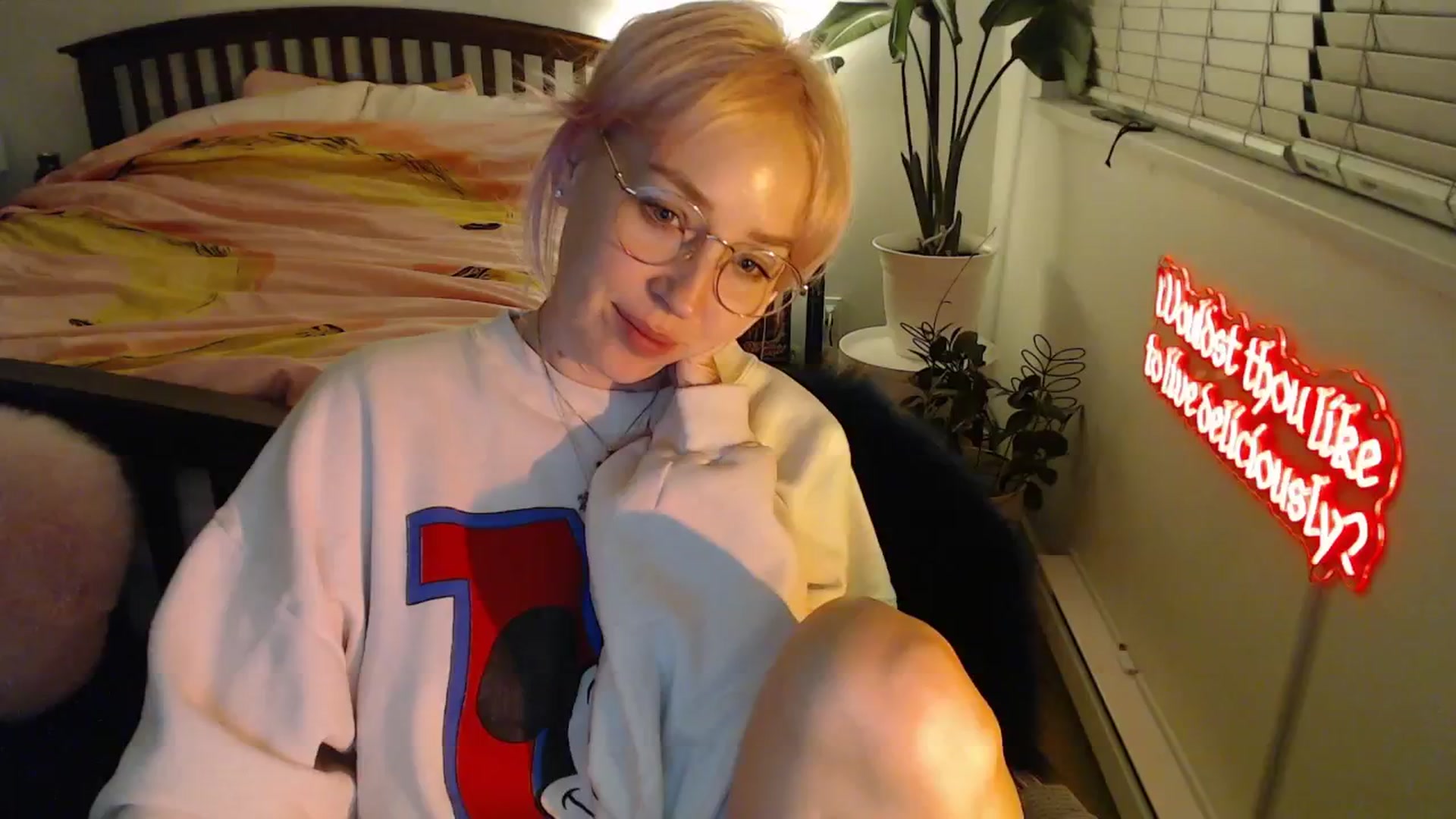 Gallery image thumbnail from NahlaHoney's myfreecams stream on, 09/22/2025, 03:11 image 19 of 20
