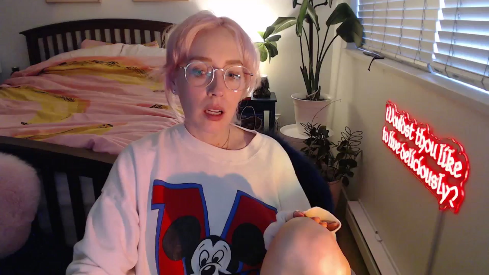 Gallery image thumbnail from NahlaHoney's myfreecams stream on, 09/22/2025, 03:11 image 6 of 20