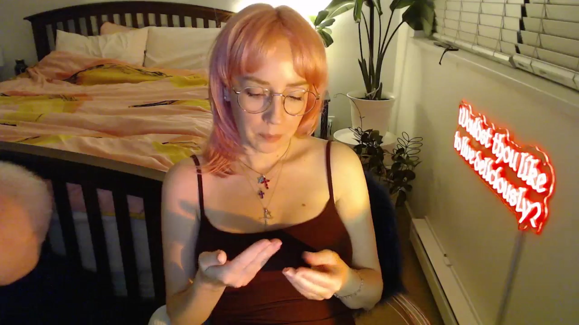 Gallery image thumbnail from NahlaHoney's myfreecams stream on, 09/26/2025, 03:07 image 14 of 20