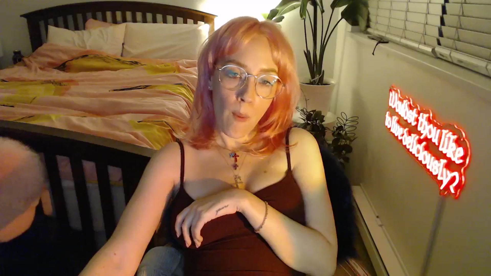 Gallery image thumbnail from NahlaHoney's myfreecams stream on, 09/26/2025, 03:07 image 10 of 20