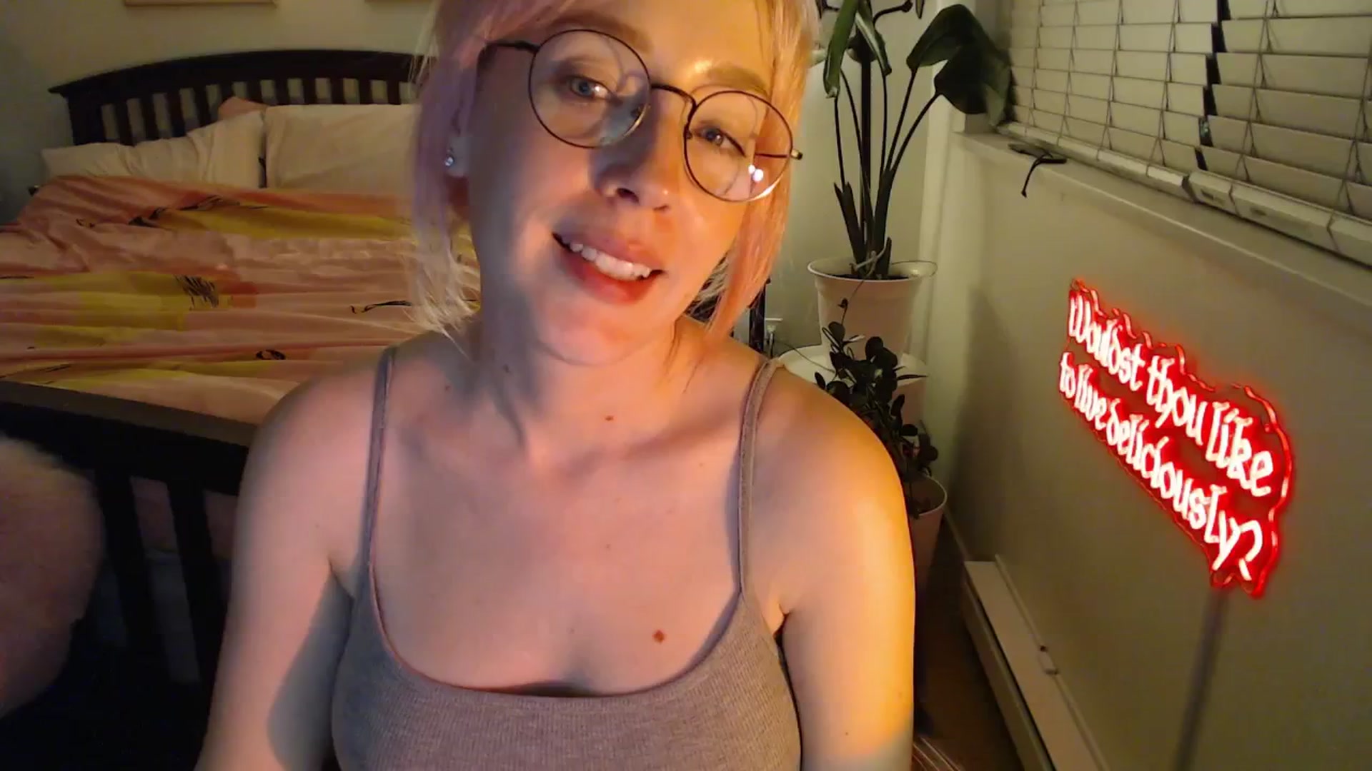 Gallery image thumbnail from NahlaHoney's myfreecams stream on, 09/30/2025, 03:04 image 9 of 20