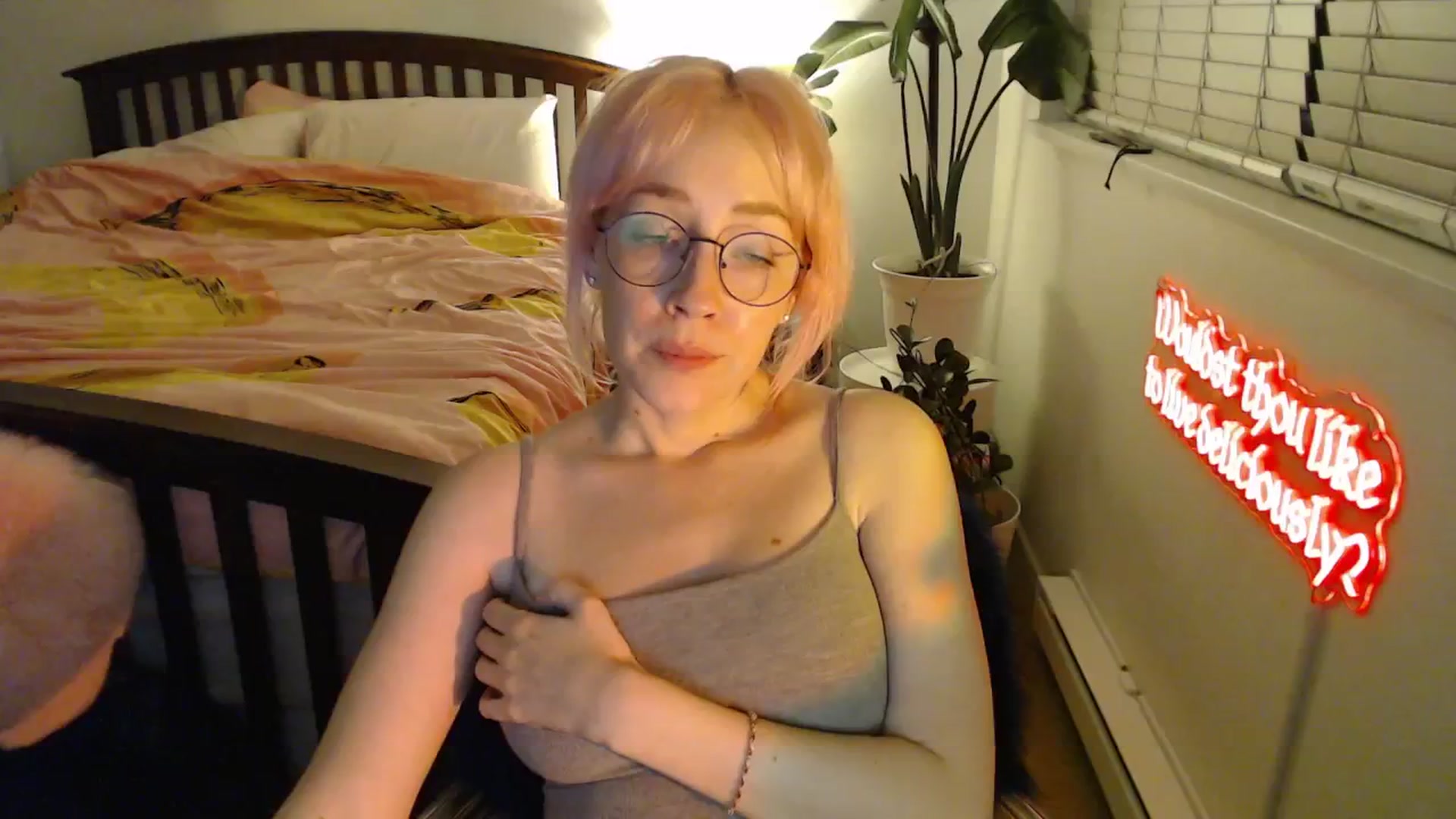 Gallery image thumbnail from NahlaHoney's myfreecams stream on, 09/30/2025, 04:11 image 4 of 20