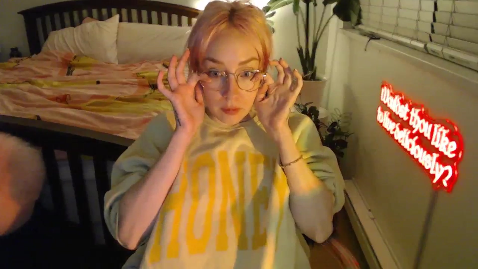 Gallery image thumbnail from NahlaHoney's myfreecams stream on, 10/02/2025, 03:51 image 20 of 20