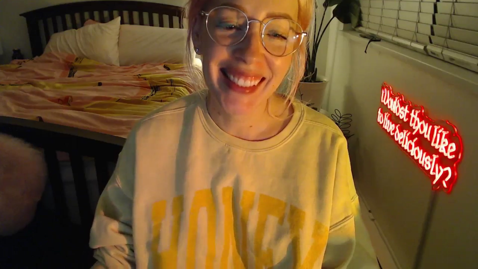 Gallery image thumbnail from NahlaHoney's myfreecams stream on, 10/02/2025, 03:51 image 12 of 20