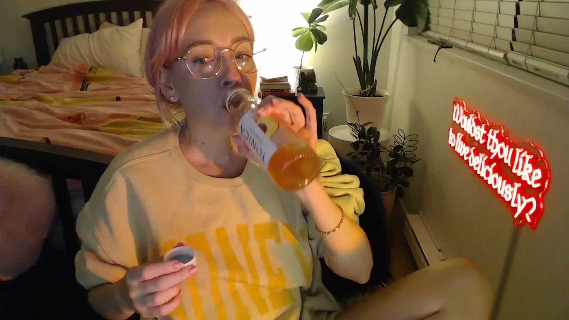 Gallery image thumbnail from NahlaHoney's myfreecams stream on, 10/02/2025, 03:51 image 18 of 20