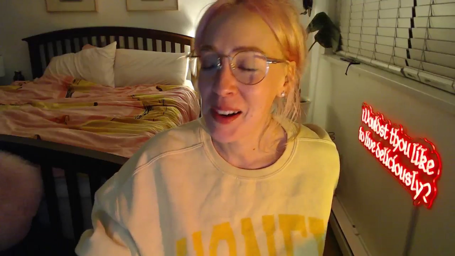 Gallery image thumbnail from NahlaHoney's myfreecams stream on, 10/02/2025, 03:51 image 15 of 20