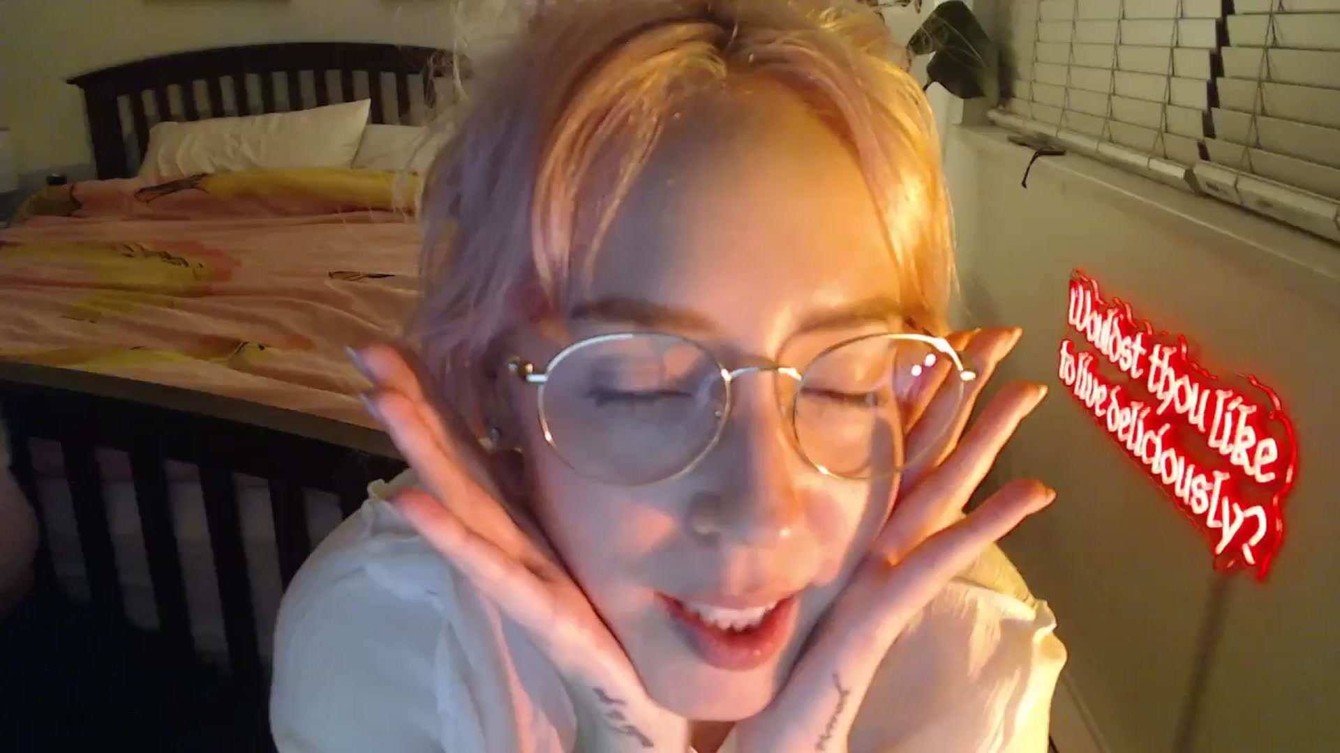 Gallery image thumbnail from NahlaHoney's myfreecams stream on, 10/06/2025, 03:54 image 10 of 20