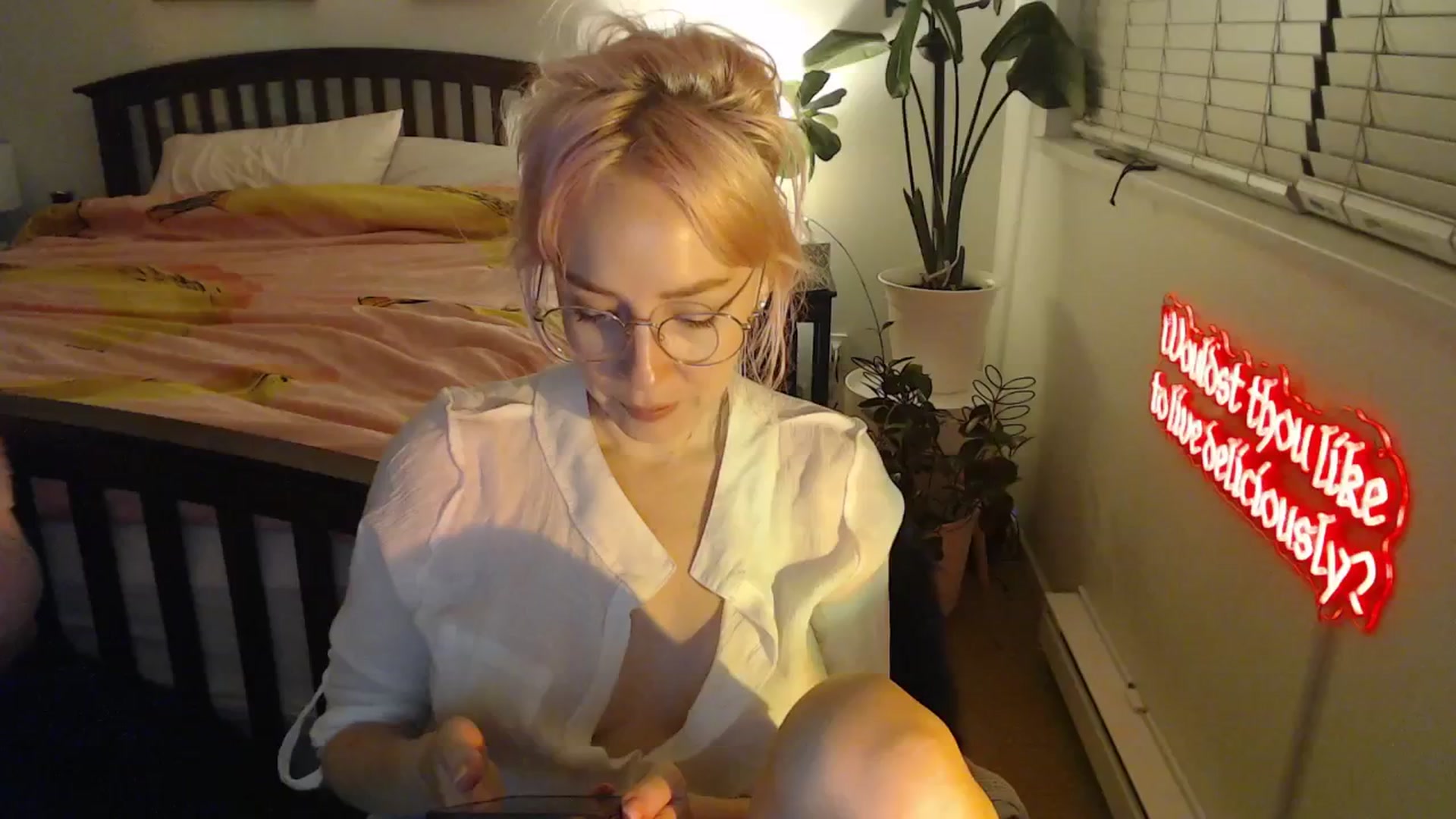 Gallery image thumbnail from NahlaHoney's myfreecams stream on, 10/06/2025, 03:54 image 5 of 20
