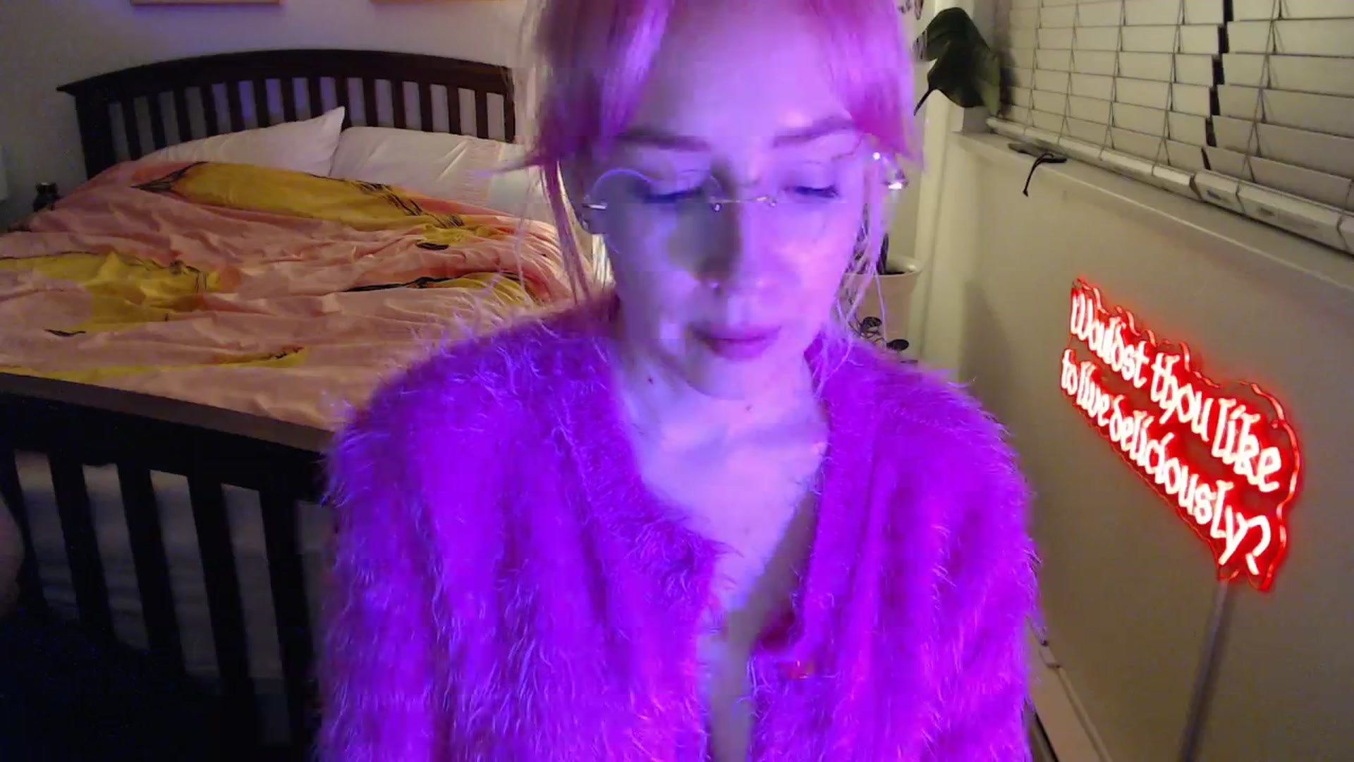Gallery image thumbnail from NahlaHoney's myfreecams stream on, 10/08/2025, 04:42 image 20 of 20