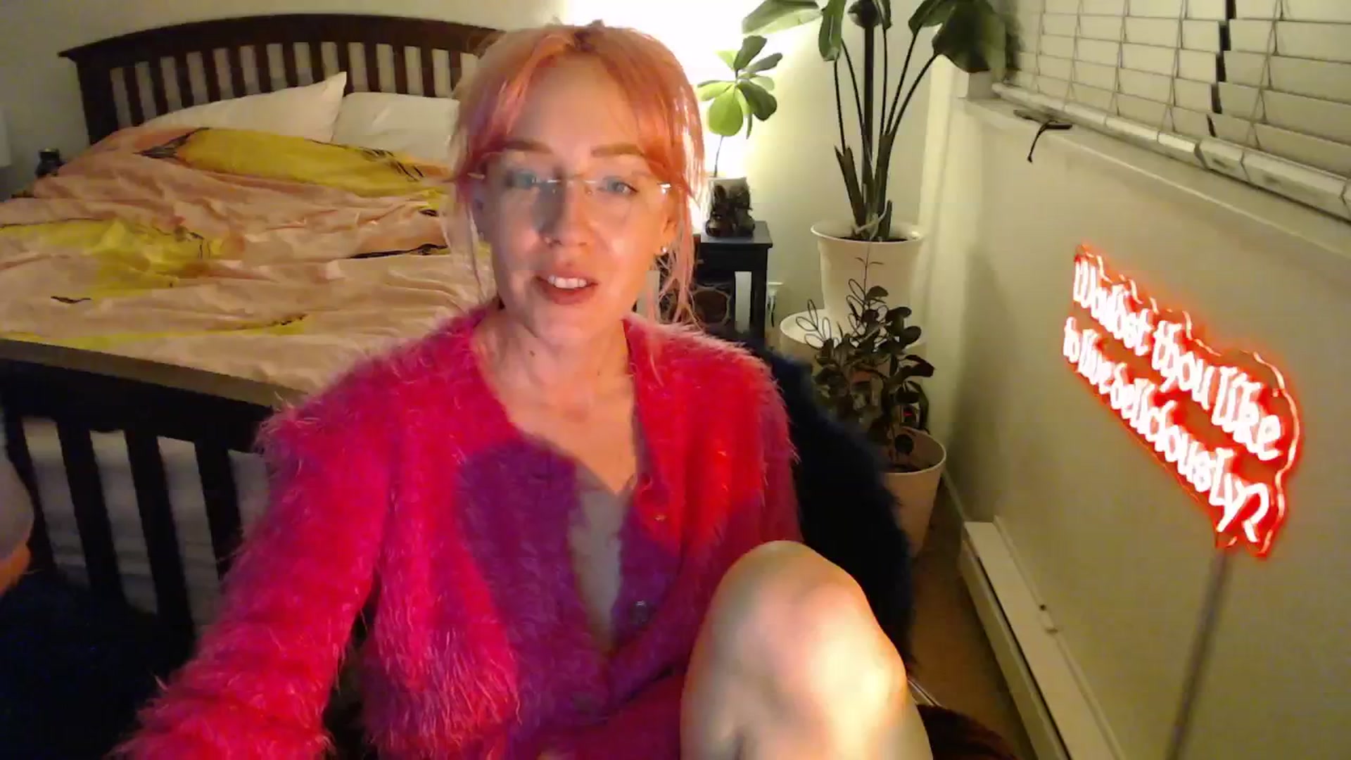 Gallery image thumbnail from NahlaHoney's myfreecams stream on, 10/08/2025, 04:42 image 5 of 20