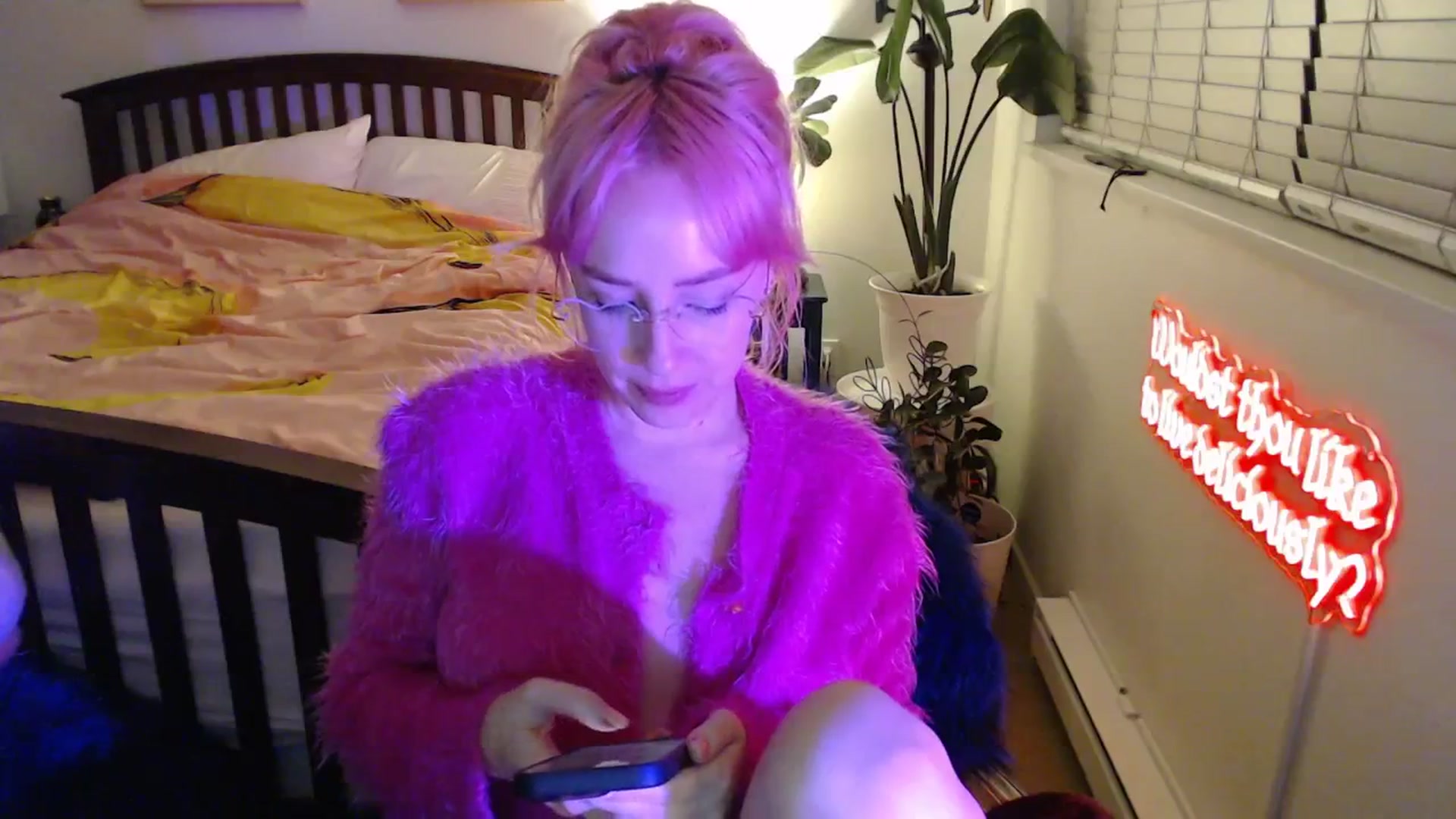 Gallery image thumbnail from NahlaHoney's myfreecams stream on, 10/08/2025, 04:42 image 18 of 20
