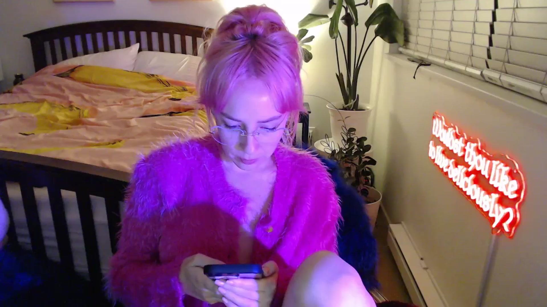 Gallery image thumbnail from NahlaHoney's myfreecams stream on, 10/08/2025, 04:42 image 19 of 20