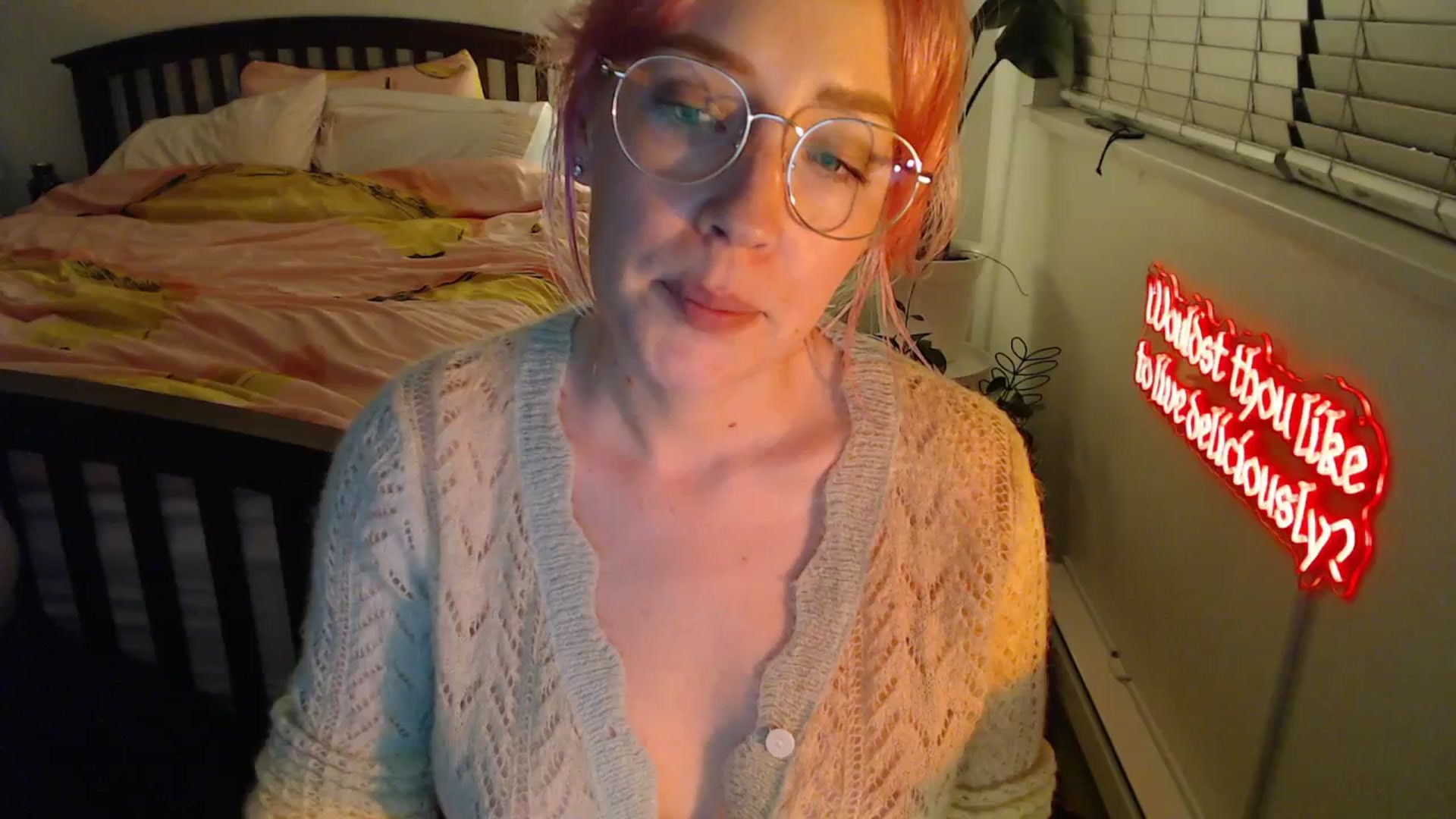 Gallery image thumbnail from NahlaHoney's myfreecams stream on, 10/09/2025, 03:15 image 3 of 20