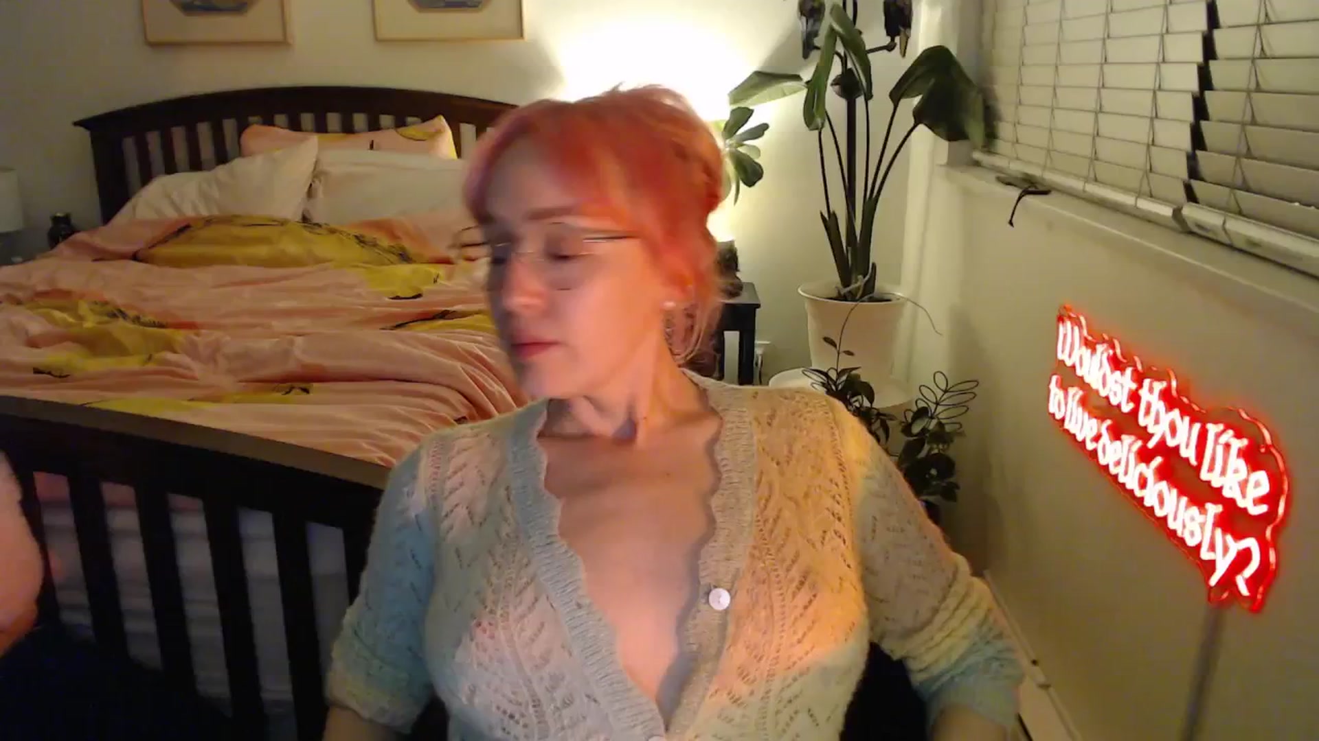 Gallery image thumbnail from NahlaHoney's myfreecams stream on, 10/09/2025, 03:15 image 1 of 20