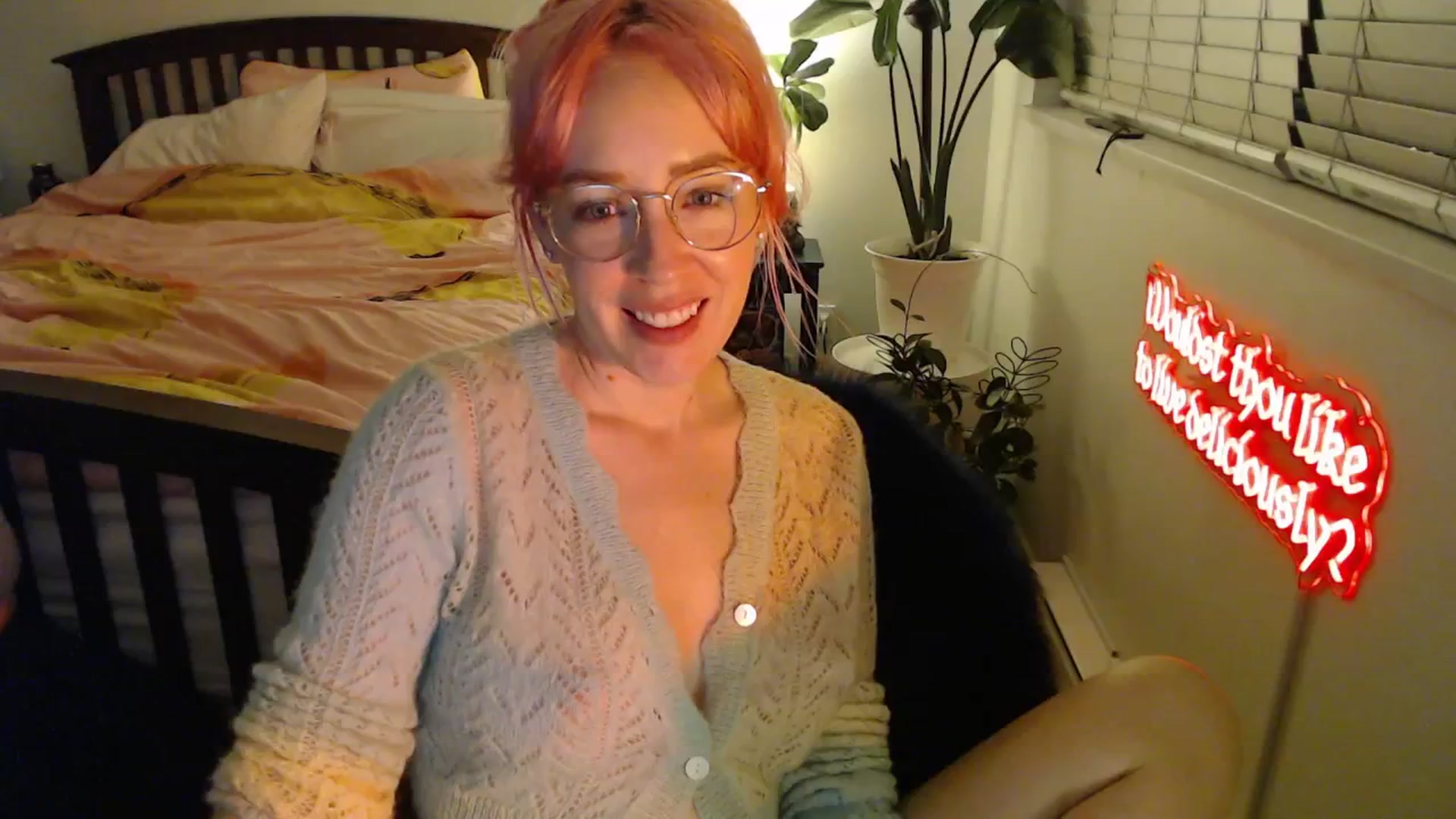Gallery image thumbnail from NahlaHoney's myfreecams stream on, 10/09/2025, 03:15 image 5 of 20