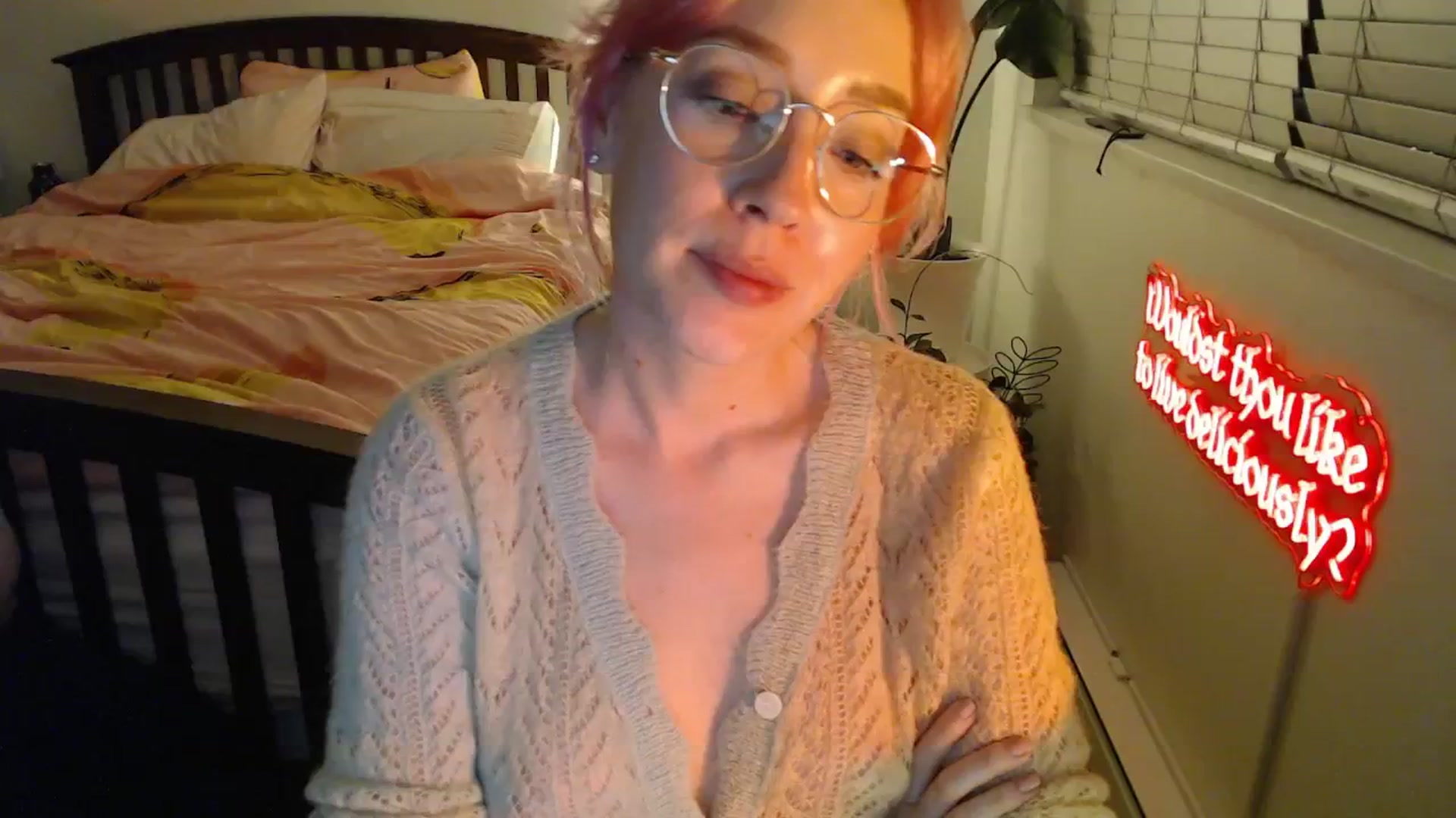 Gallery image thumbnail from NahlaHoney's myfreecams stream on, 10/09/2025, 03:15 image 4 of 20