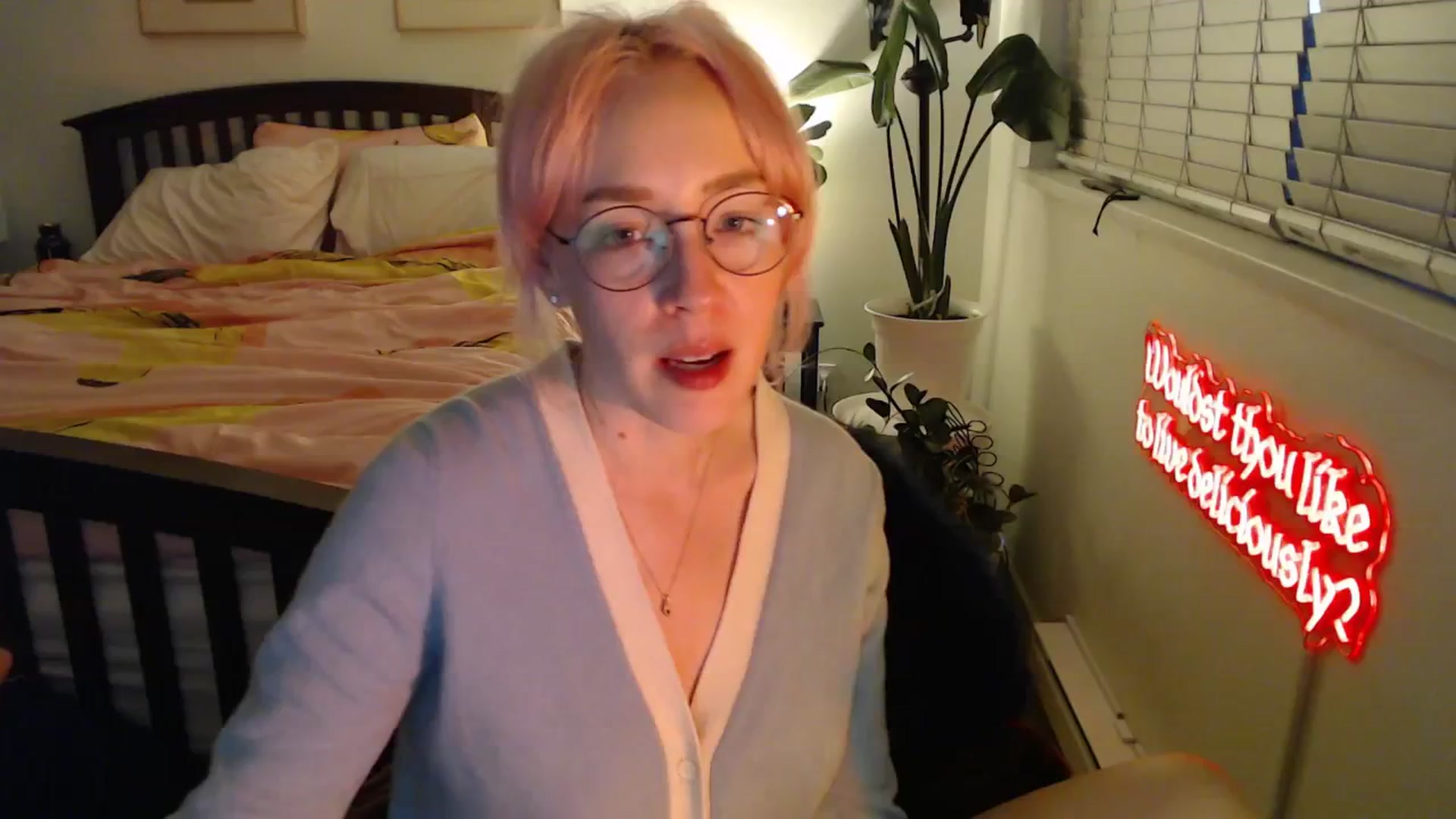 Gallery image thumbnail from NahlaHoney's myfreecams stream on, 10/15/2025, 03:05 image 2 of 20