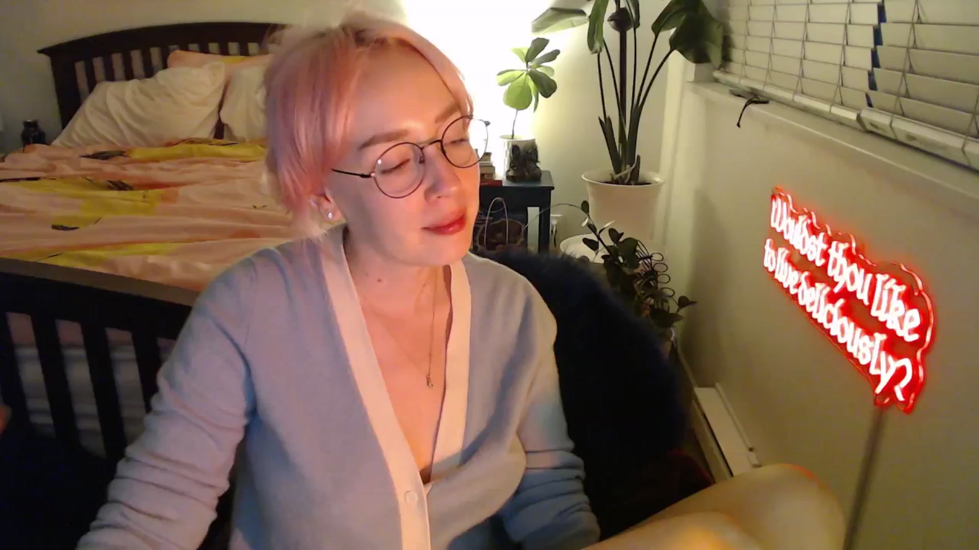Gallery image thumbnail from NahlaHoney's myfreecams stream on, 10/15/2025, 03:05 image 3 of 20