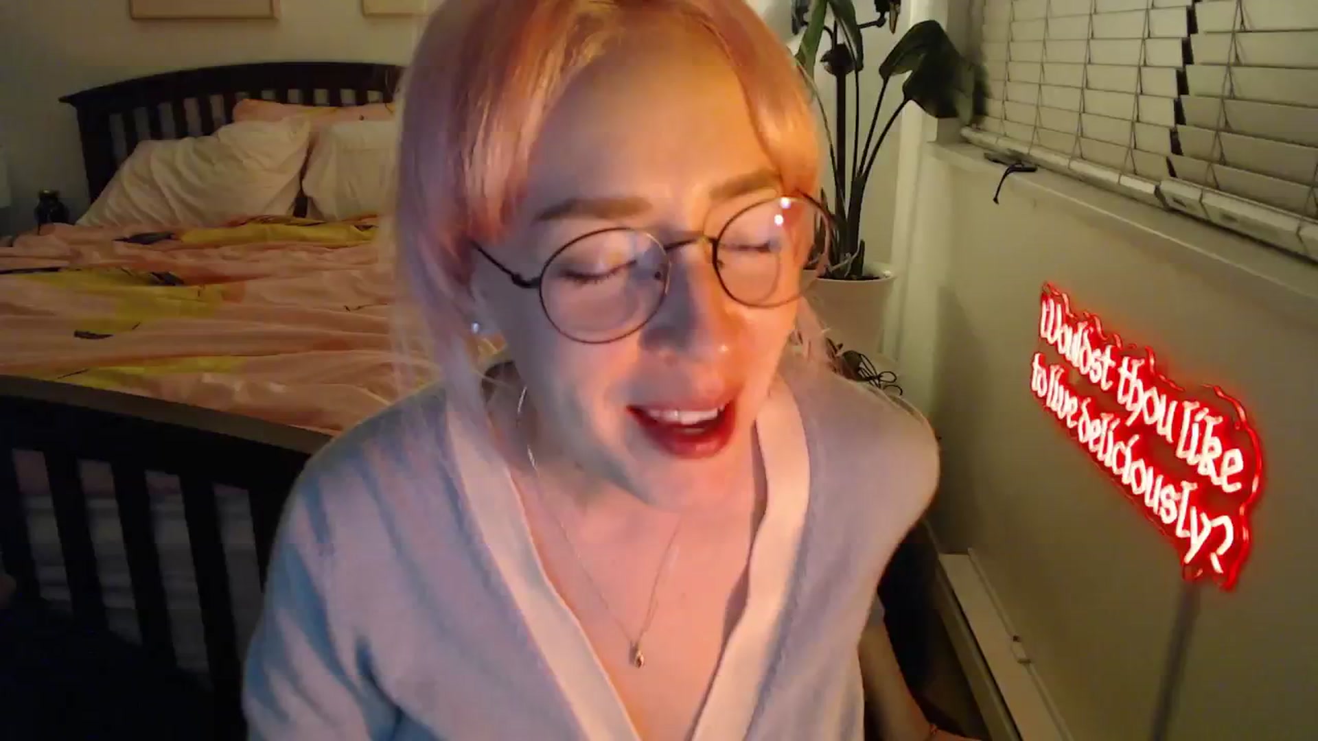 Gallery image thumbnail from NahlaHoney's myfreecams stream on, 10/15/2025, 03:05 image 13 of 20