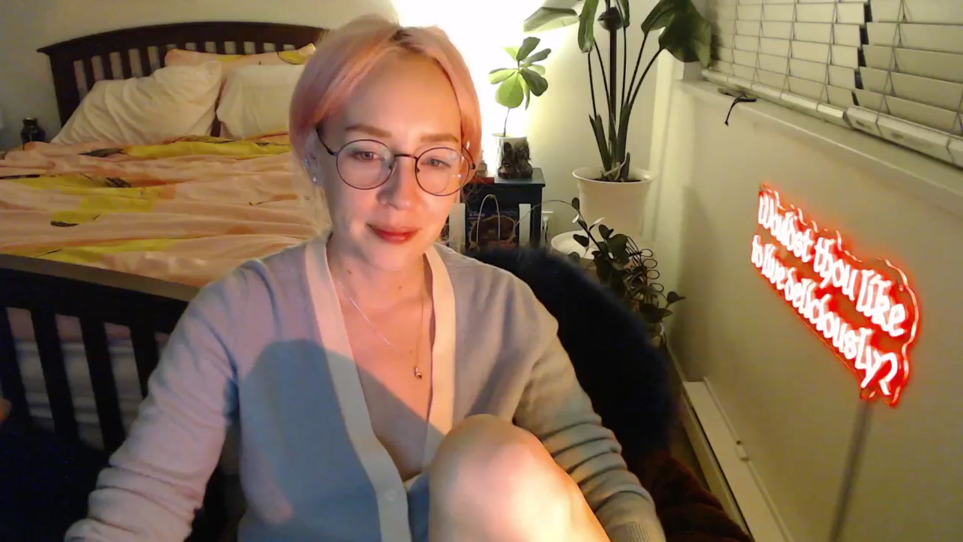 Gallery image thumbnail from NahlaHoney's myfreecams stream on, 10/15/2025, 03:05 image 6 of 20