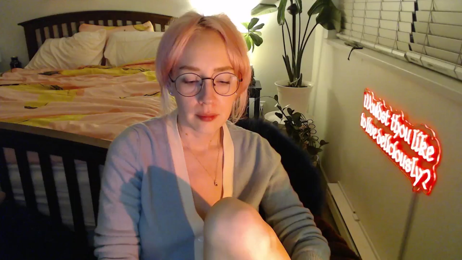 Gallery image thumbnail from NahlaHoney's myfreecams stream on, 10/15/2025, 03:05 image 5 of 20