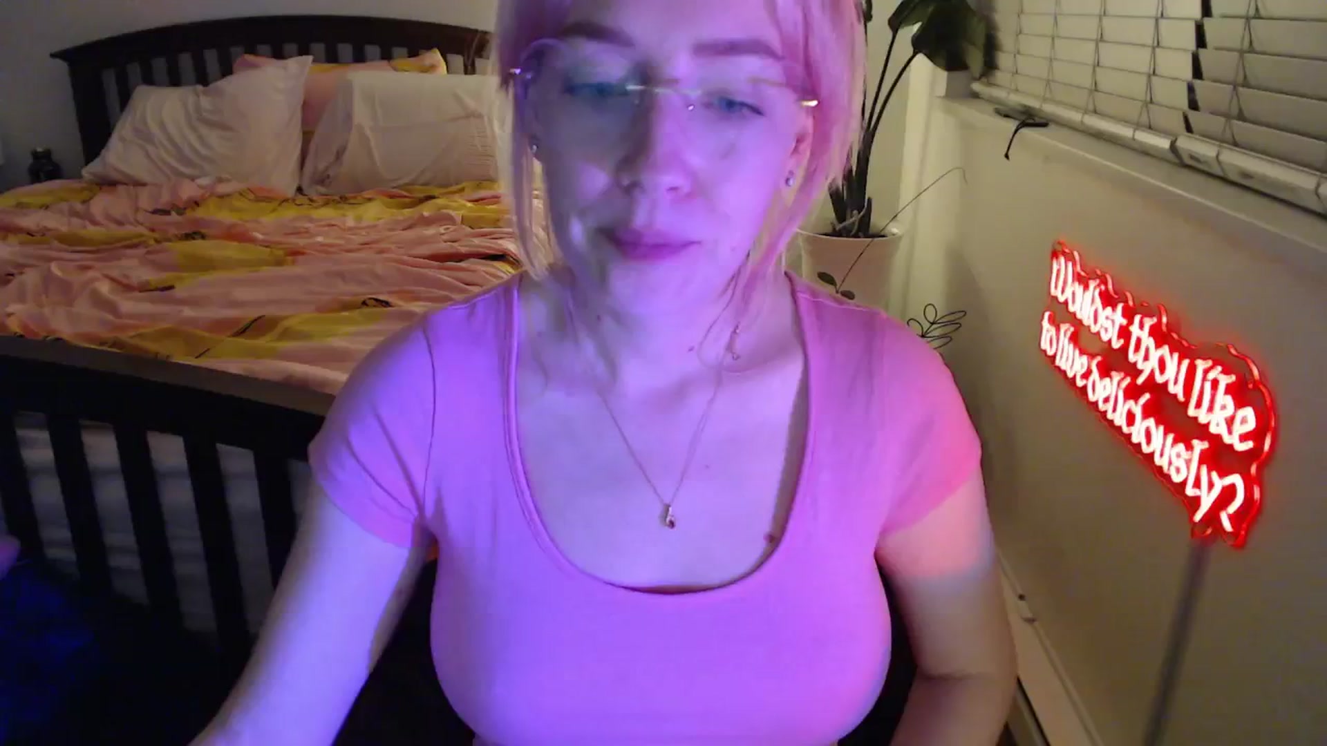 Gallery image thumbnail from NahlaHoney's myfreecams stream on, 10/16/2025, 04:05 image 19 of 20
