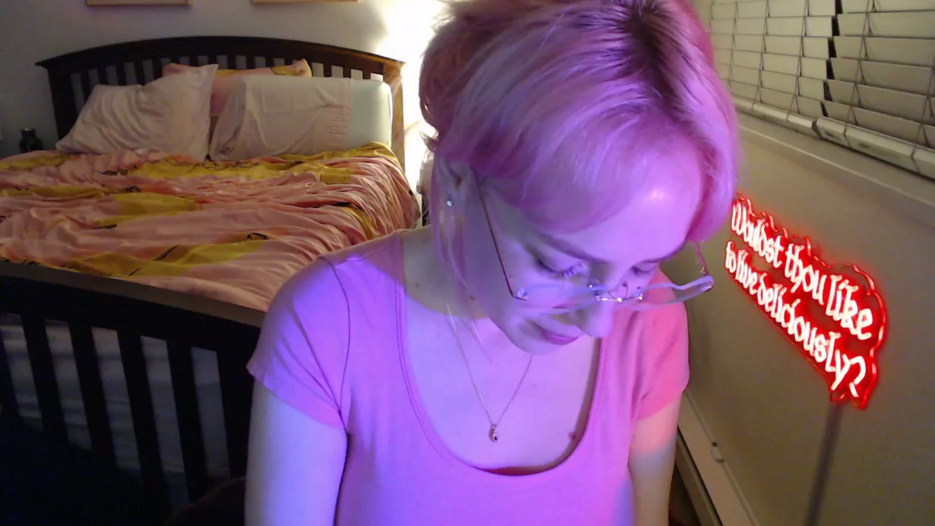 Gallery image thumbnail from NahlaHoney's myfreecams stream on, 10/16/2025, 04:05 image 14 of 20