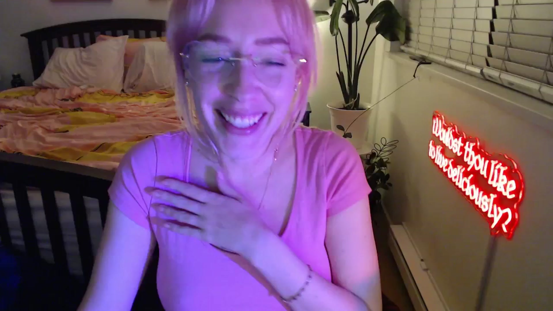 Gallery image thumbnail from NahlaHoney's myfreecams stream on, 10/16/2025, 04:05 image 8 of 20