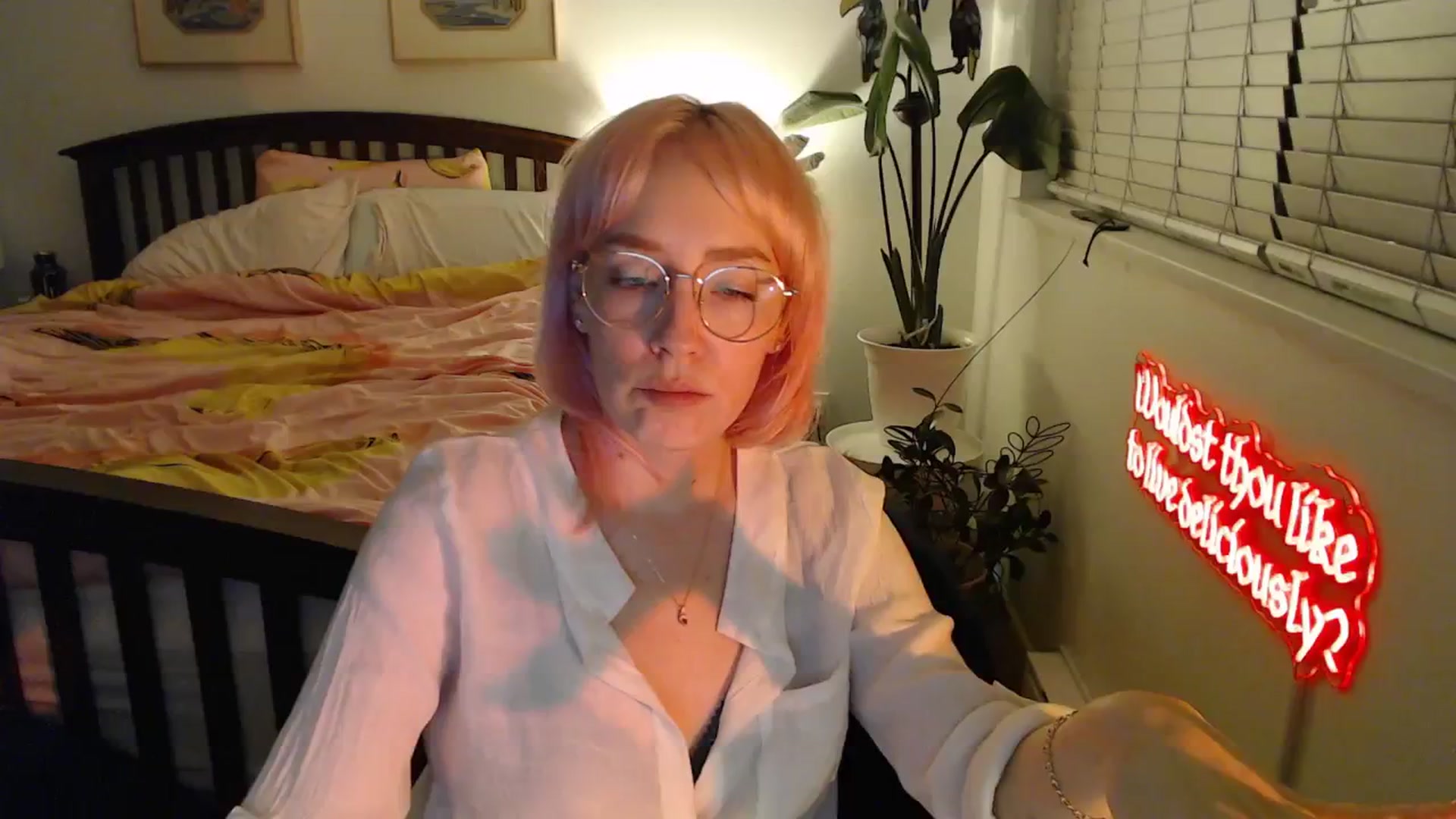 Gallery image thumbnail from NahlaHoney's myfreecams stream on, 10/18/2025, 05:03 image 7 of 20