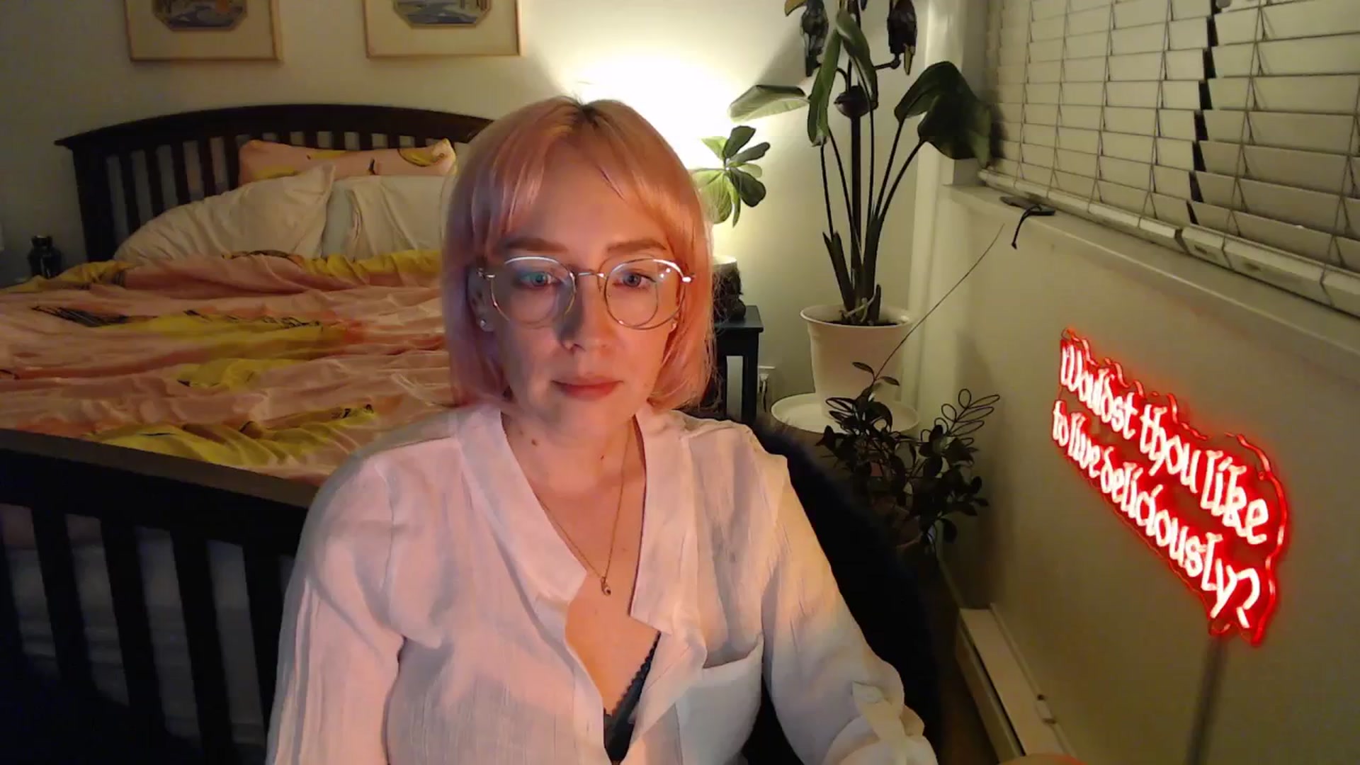 Gallery image thumbnail from NahlaHoney's myfreecams stream on, 10/18/2025, 05:03 image 11 of 20