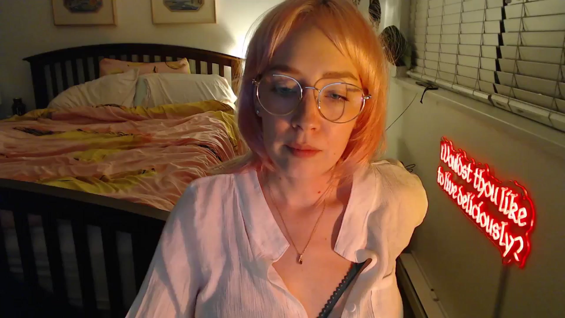 Gallery image thumbnail from NahlaHoney's myfreecams stream on, 10/18/2025, 05:03 image 1 of 20