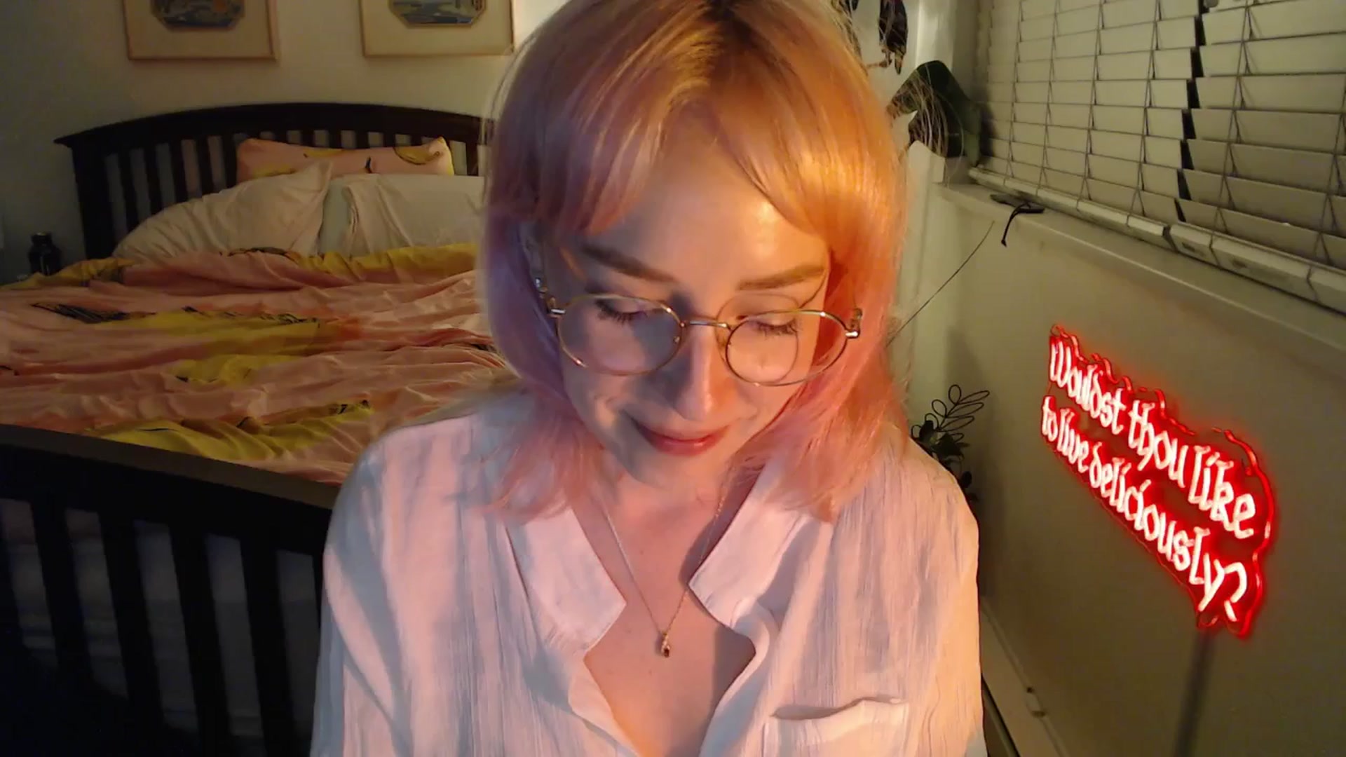 Gallery image thumbnail from NahlaHoney's myfreecams stream on, 10/18/2025, 05:03 image 3 of 20