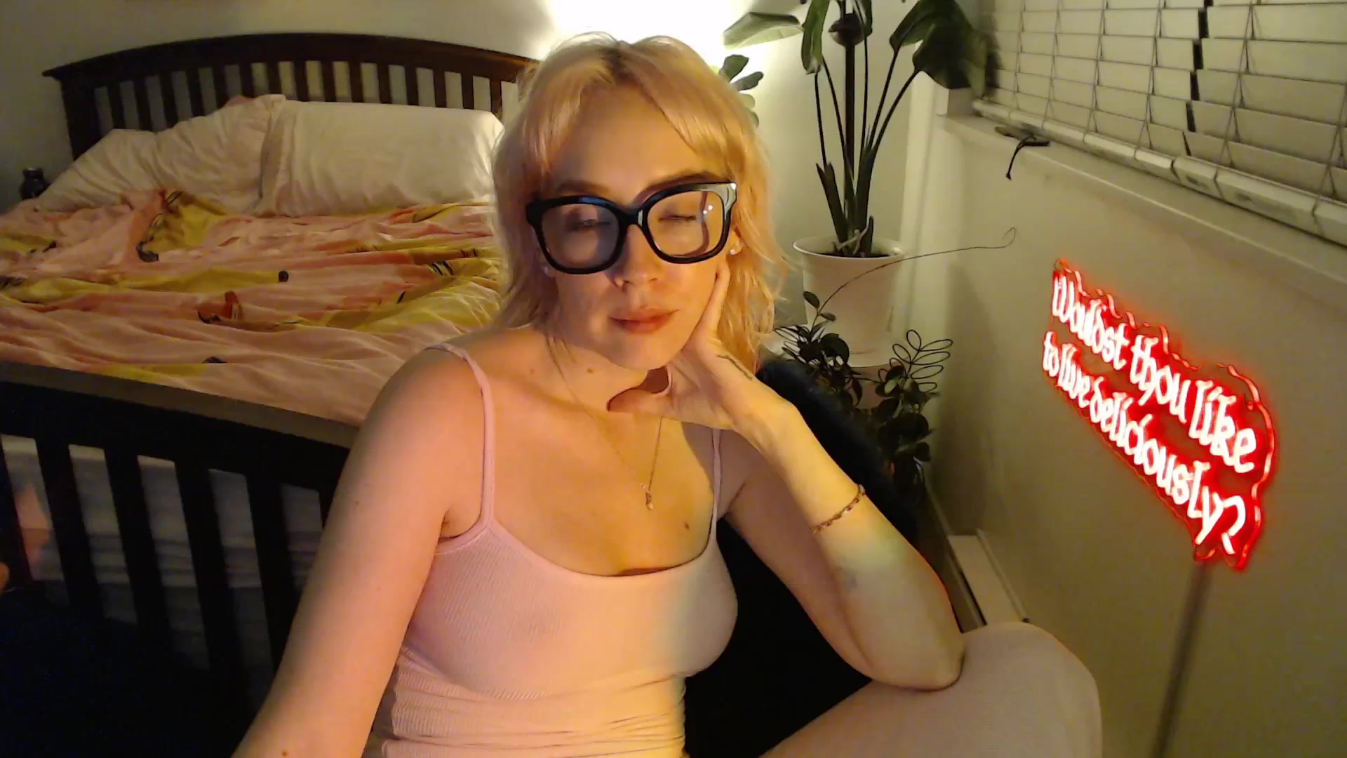 Gallery image thumbnail from NahlaHoney's myfreecams stream on, 10/22/2025, 03:41 image 13 of 20
