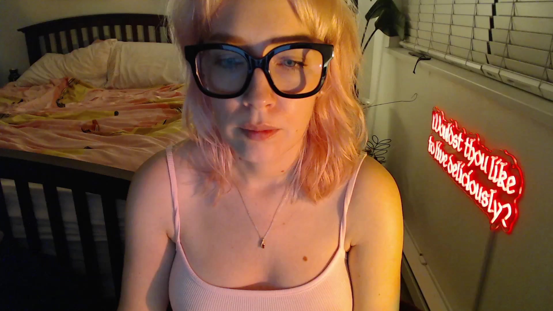Gallery image thumbnail from NahlaHoney's myfreecams stream on, 10/22/2025, 03:41 image 11 of 20