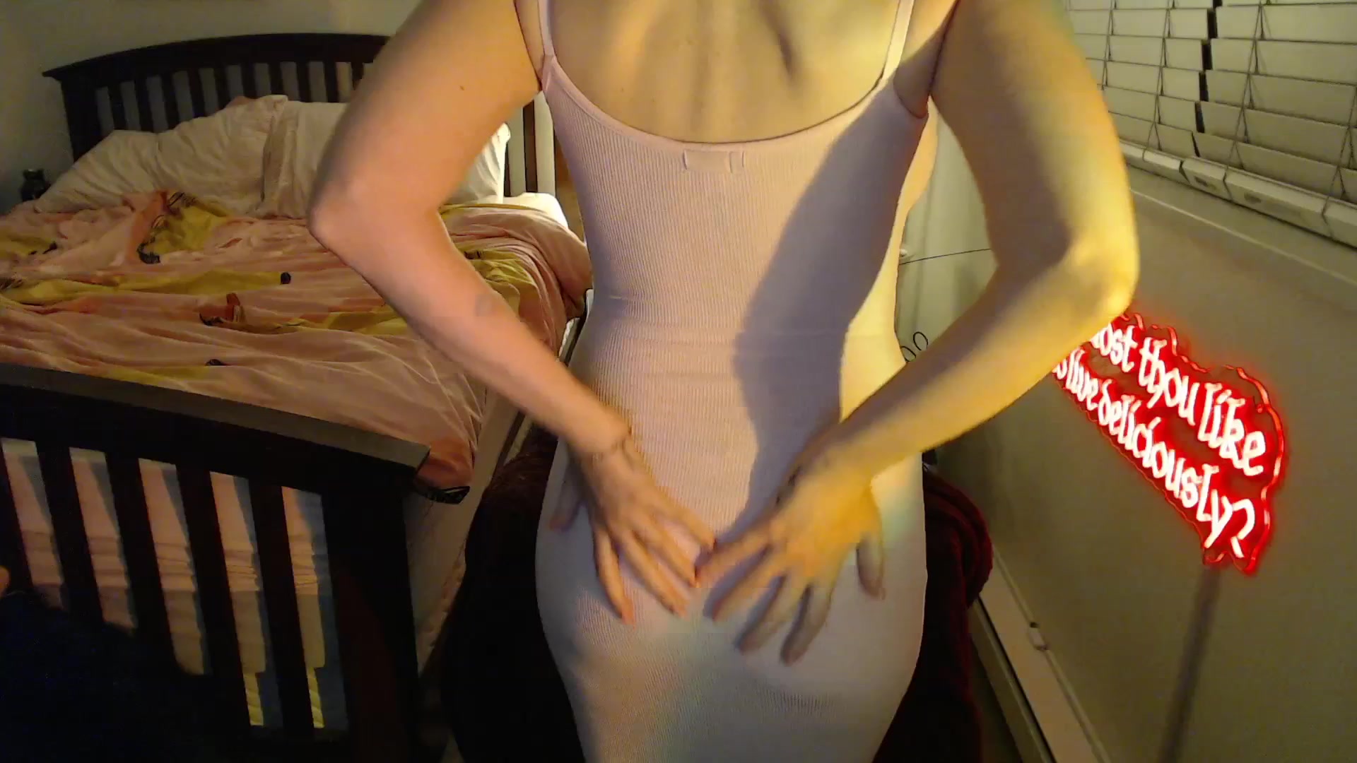 Gallery image thumbnail from NahlaHoney's myfreecams stream on, 10/22/2025, 03:41 image 15 of 20