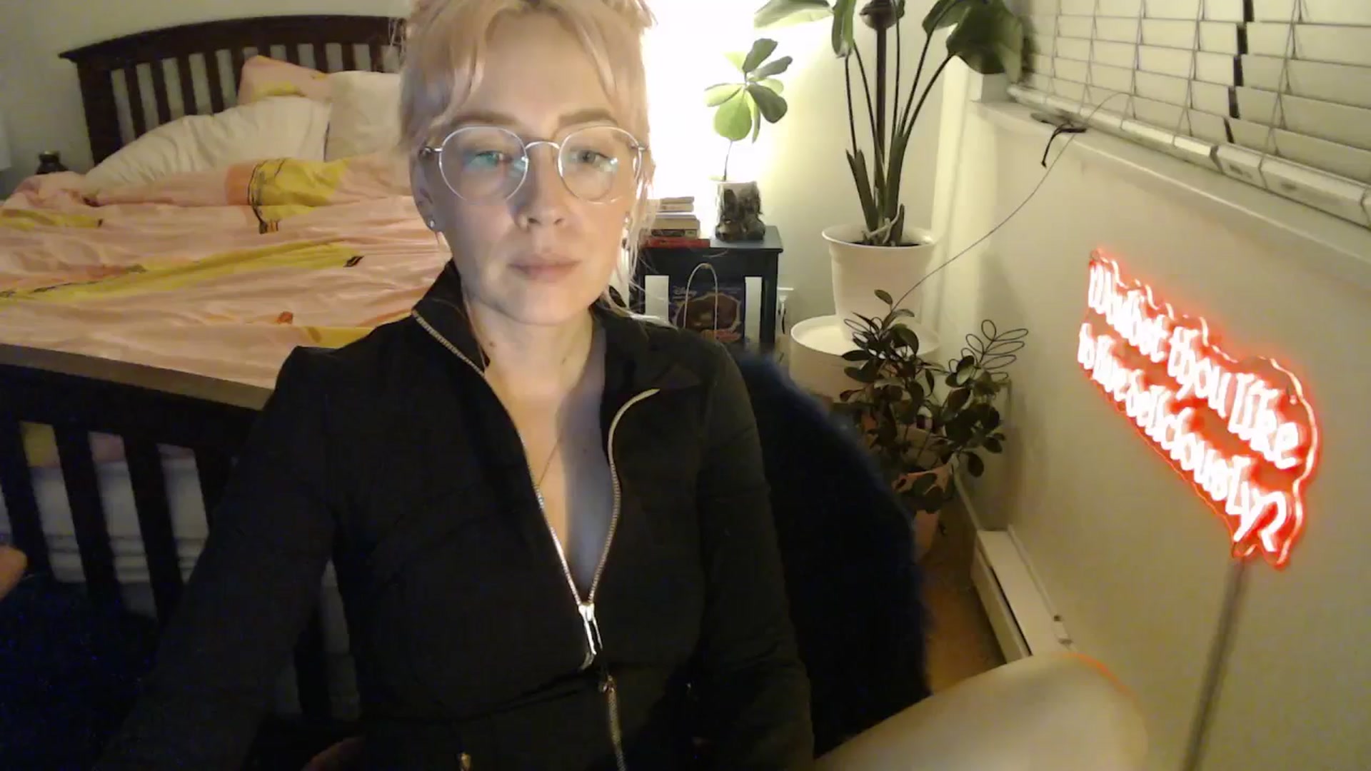 Gallery image thumbnail from NahlaHoney's myfreecams stream on, 10/24/2025, 04:00 image 13 of 20