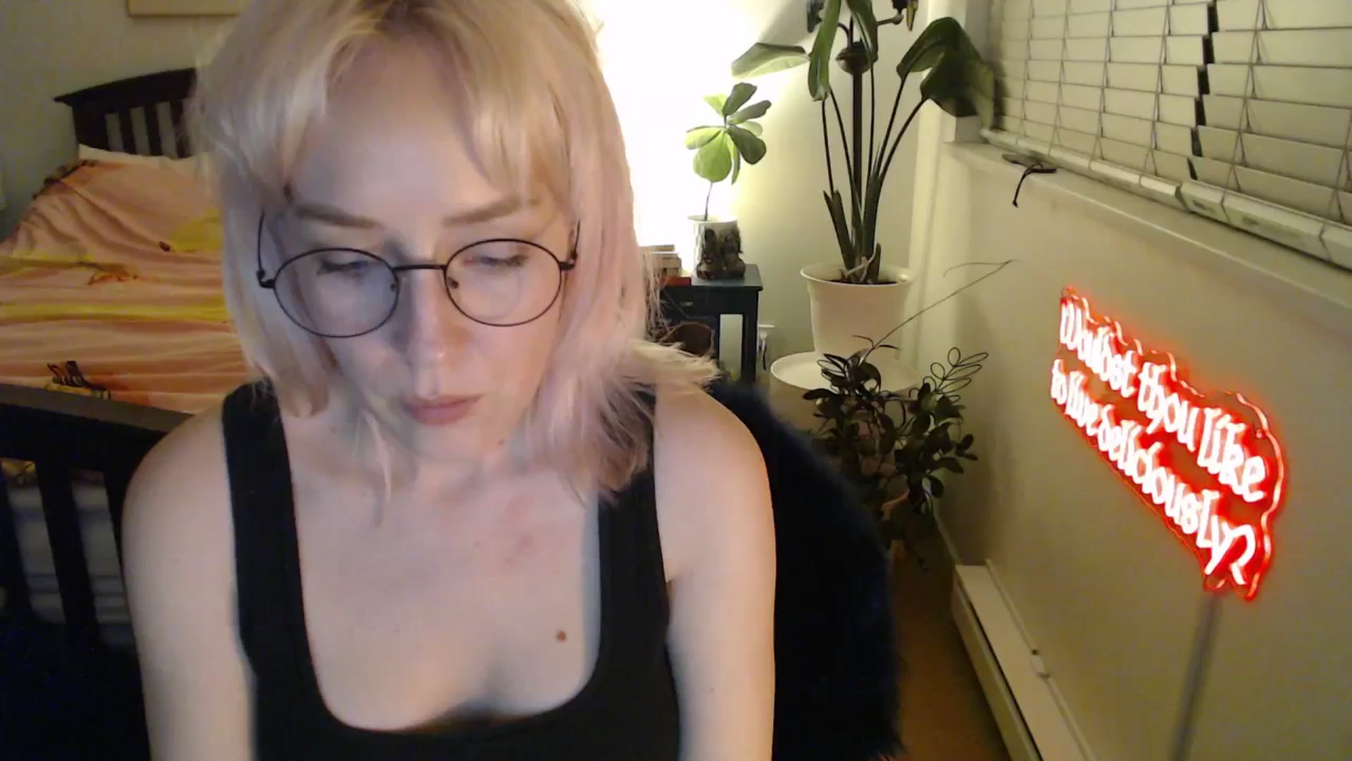 Gallery image thumbnail from NahlaHoney's myfreecams stream on, 10/28/2025, 02:55 image 12 of 20