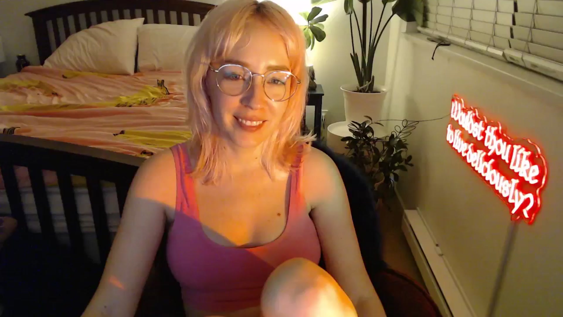 Gallery image thumbnail from NahlaHoney's myfreecams stream on, 10/29/2025, 03:40 image 4 of 20