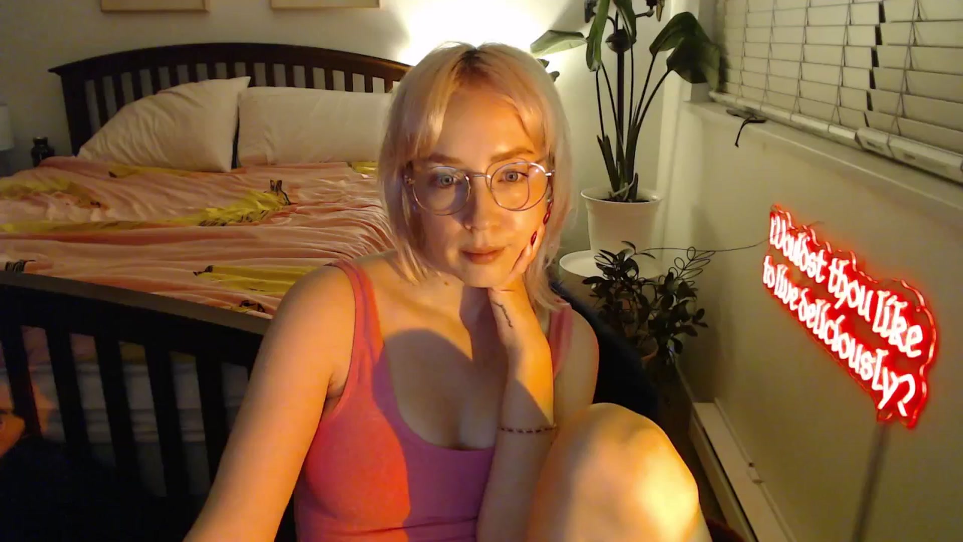 Gallery image thumbnail from NahlaHoney's myfreecams stream on, 10/29/2025, 03:40 image 10 of 20
