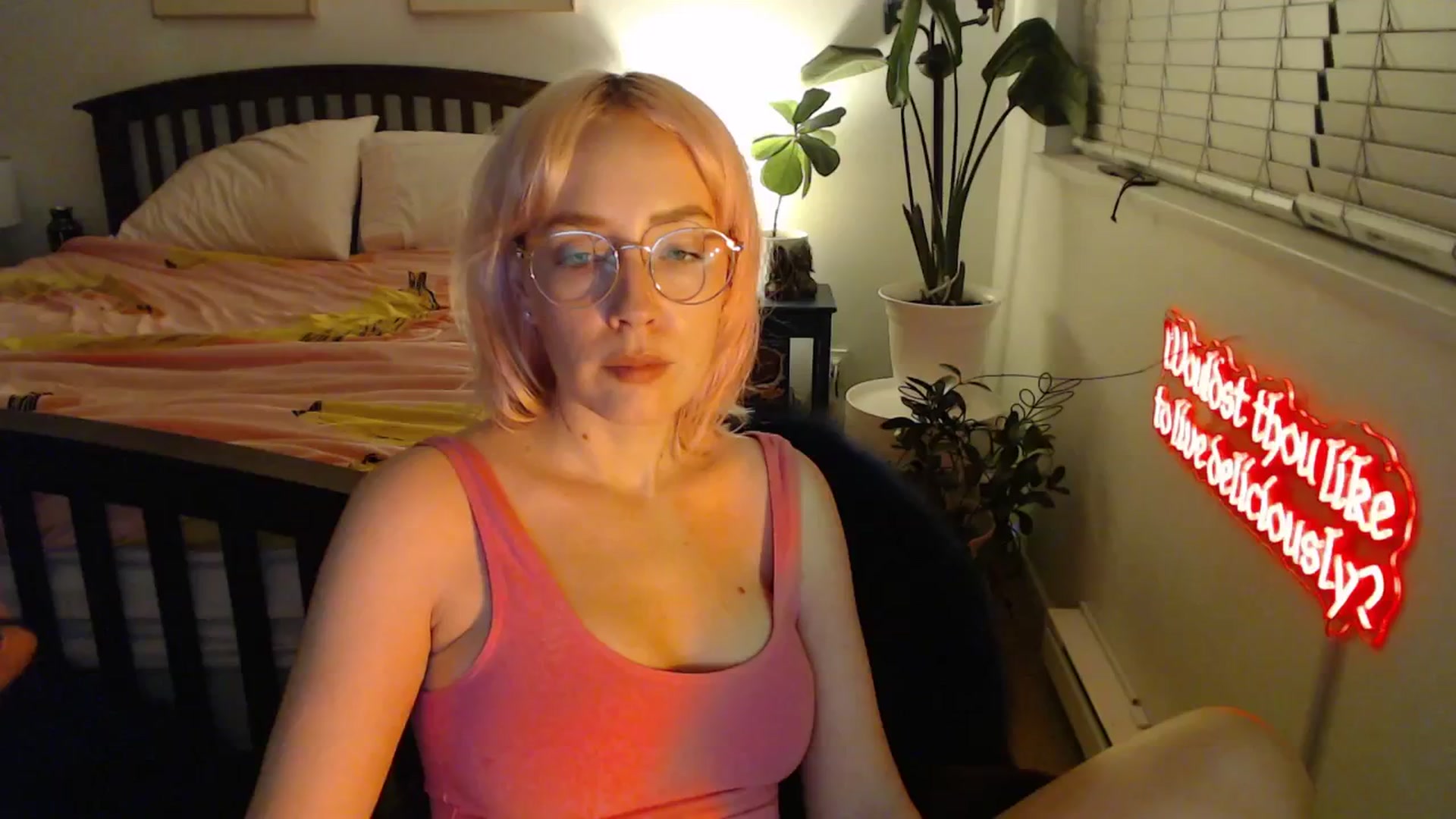 Gallery image thumbnail from NahlaHoney's myfreecams stream on, 10/29/2025, 03:40 image 8 of 20